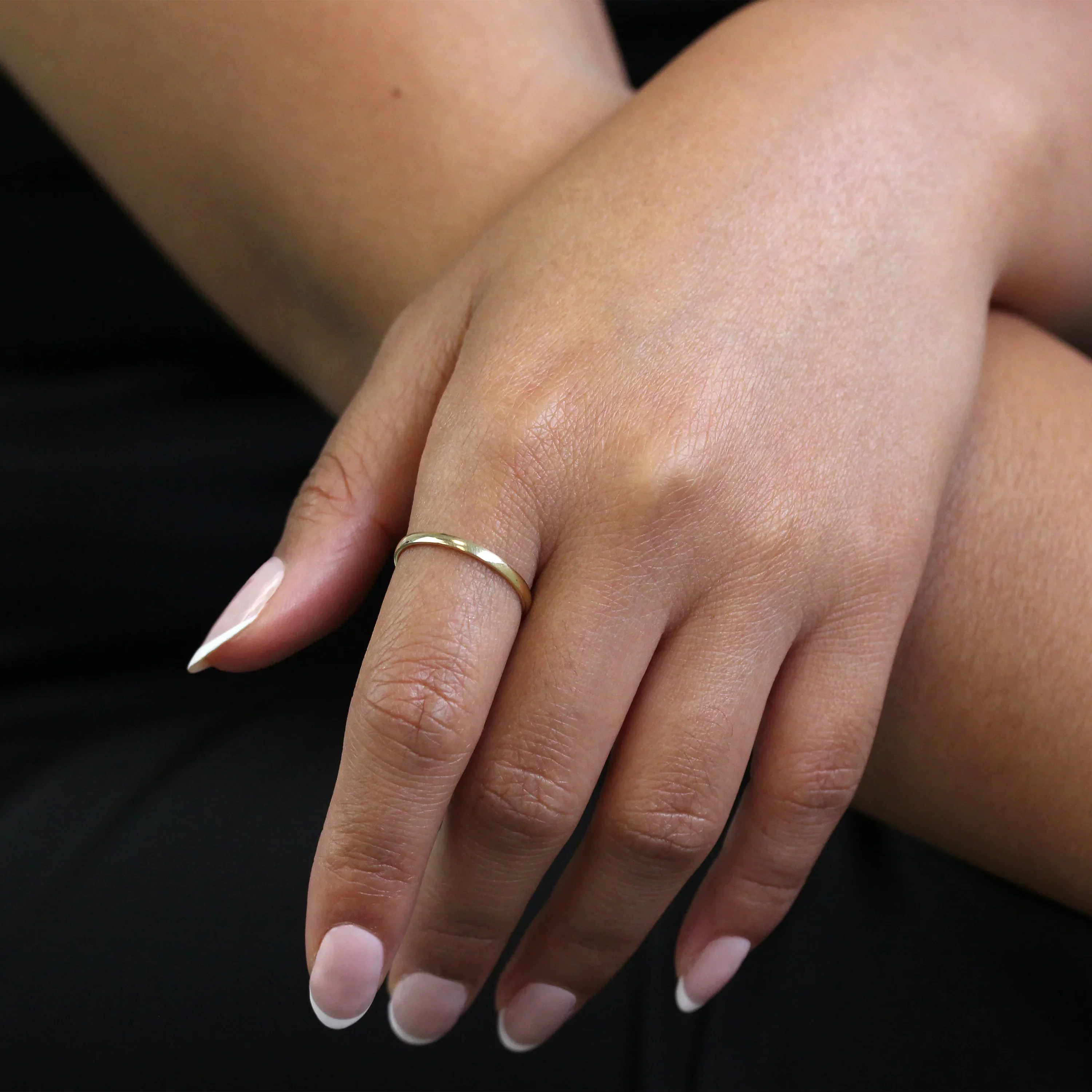 9ct Gold 2mm Wedding Band Ring Size I - U - Image 3