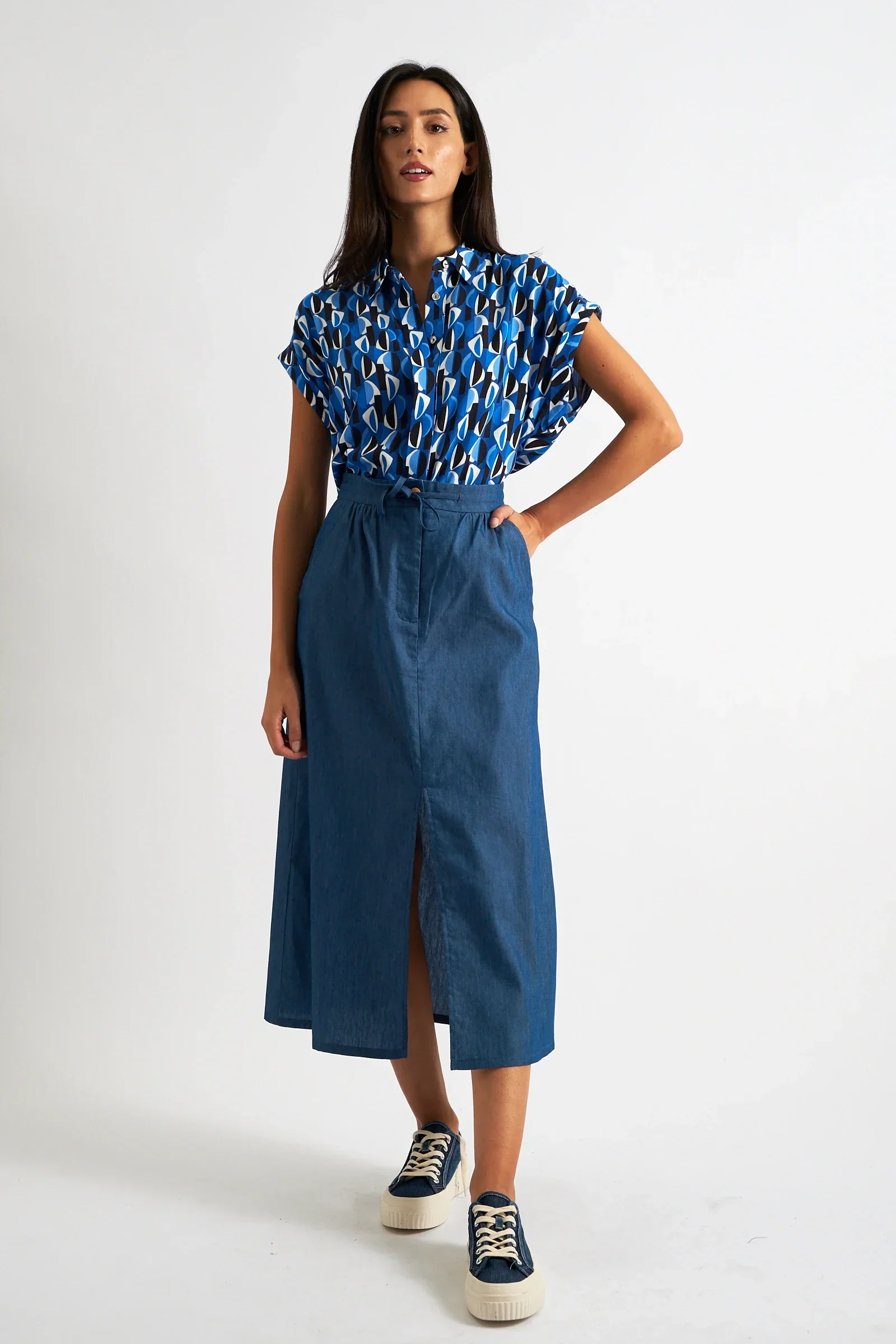 Abinaya Mid Century Retro Print Shirt - Blue - Image 3