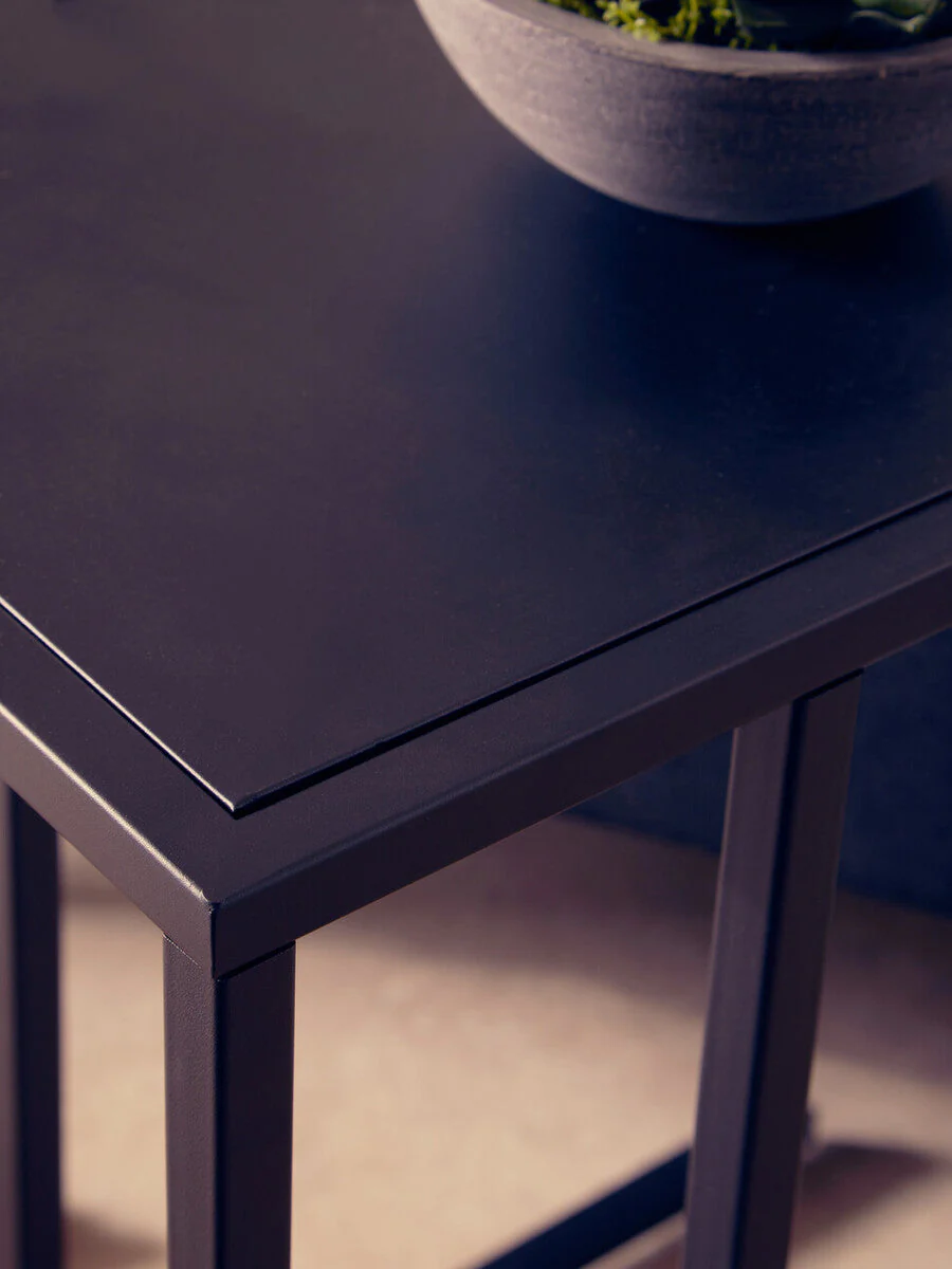 Black Powder Coated Metal Side Table with C-Shaped Design, Acero - Image 12