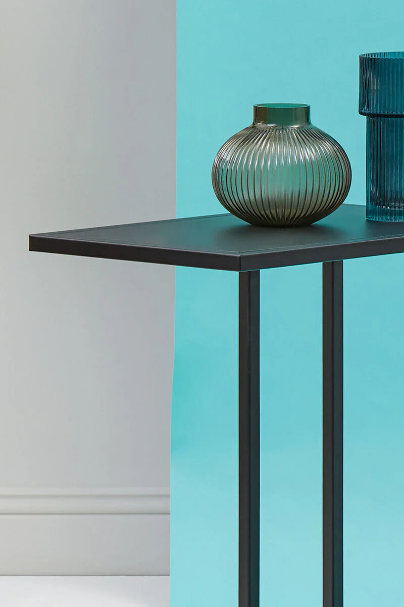 Black Powder Coated Metal Side Table with C-Shaped Design, Acero - Image 14