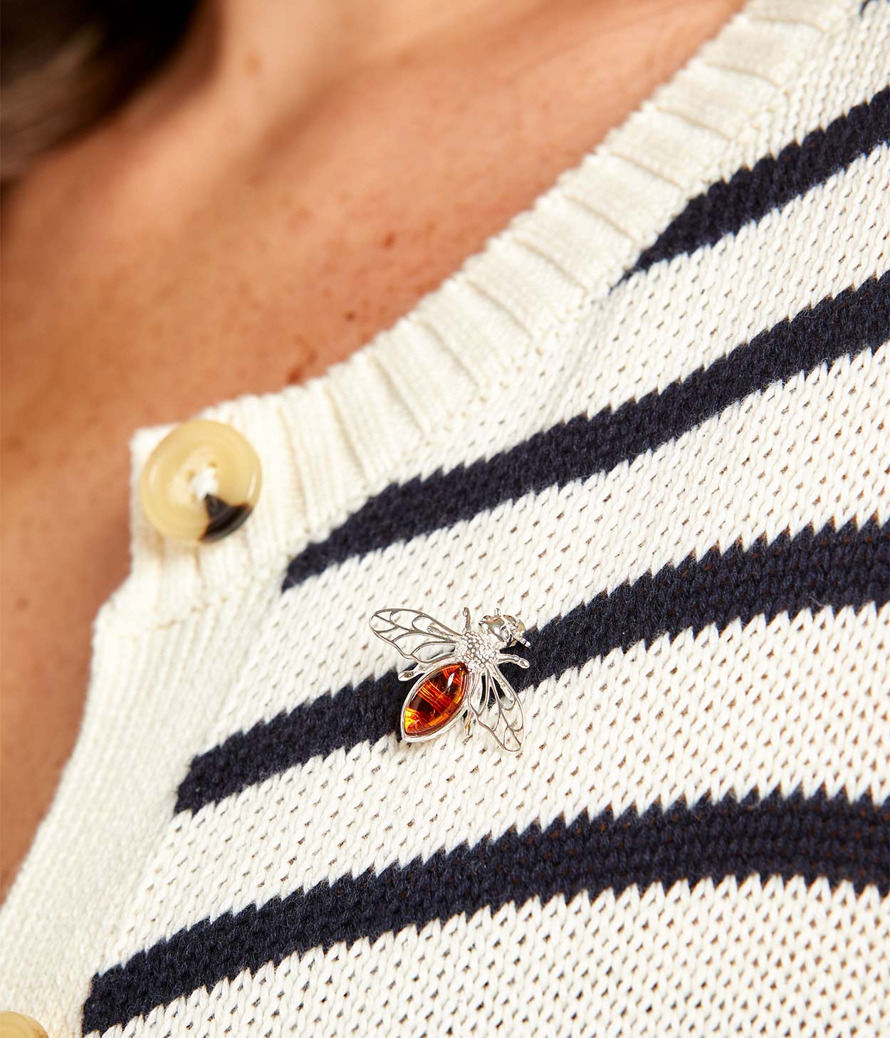 Amber Bee Brooch - Image 2