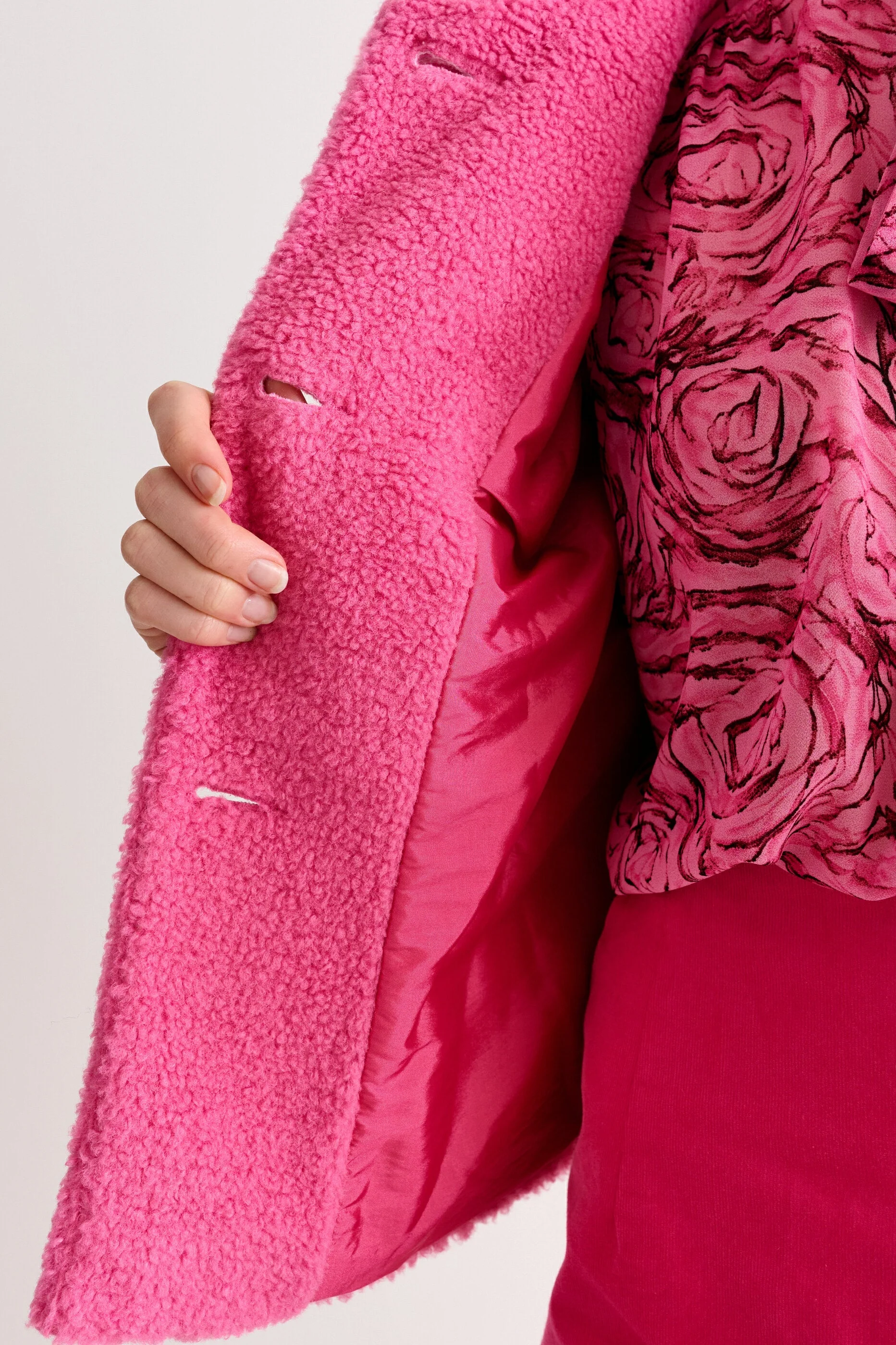 Apple Borg Faux Fur Collar Cropped Jacket – Pink - Image 6