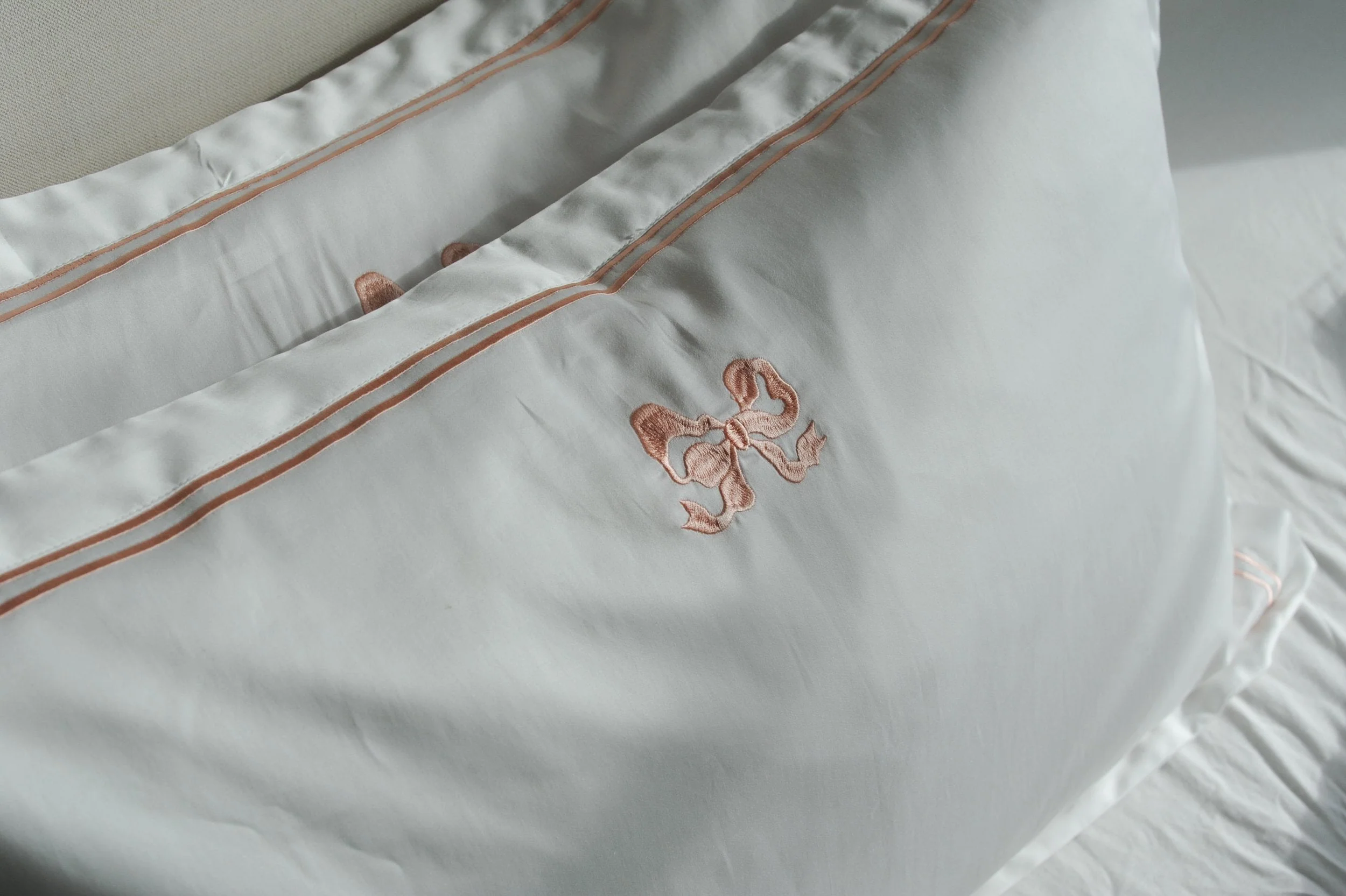 Arabella Bow - Oxford Pillowcase Pair - Image 4