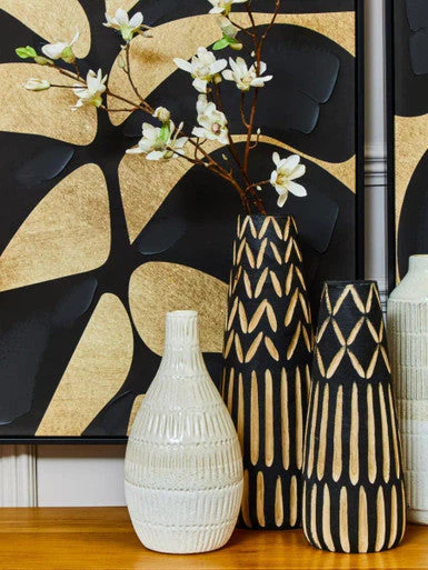 Arlo Large Wooden Engraved Vase In Black And Natural - Image 5