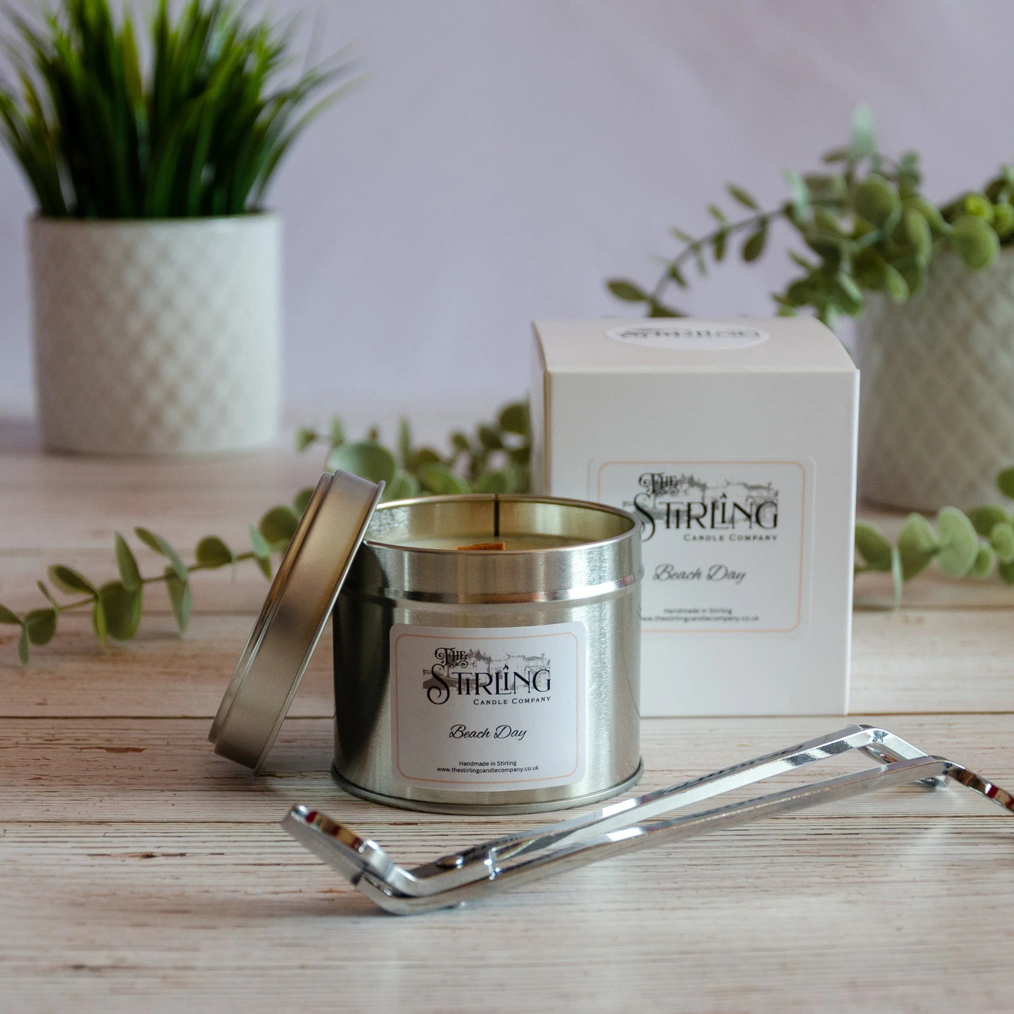 Beach Day - Travel Tin Candle - Wooden Wick - Image 2