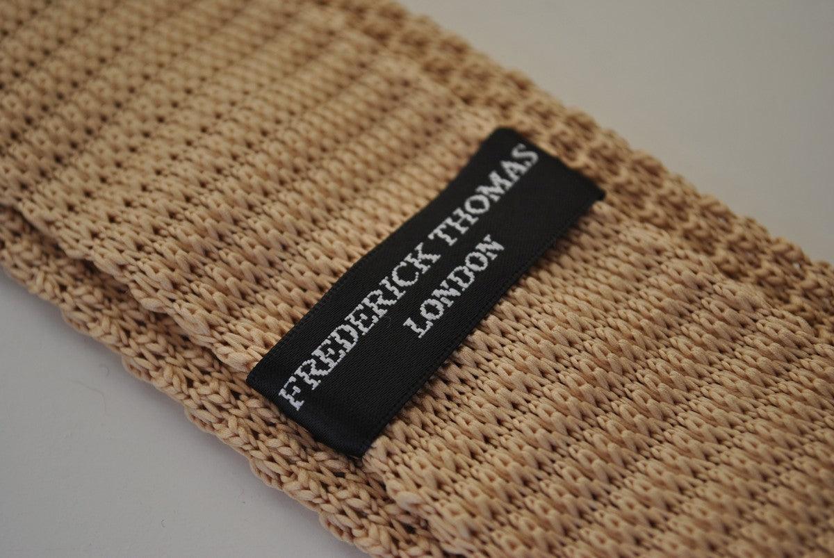 beige skinny knitted tie with white polka dots - Image 3