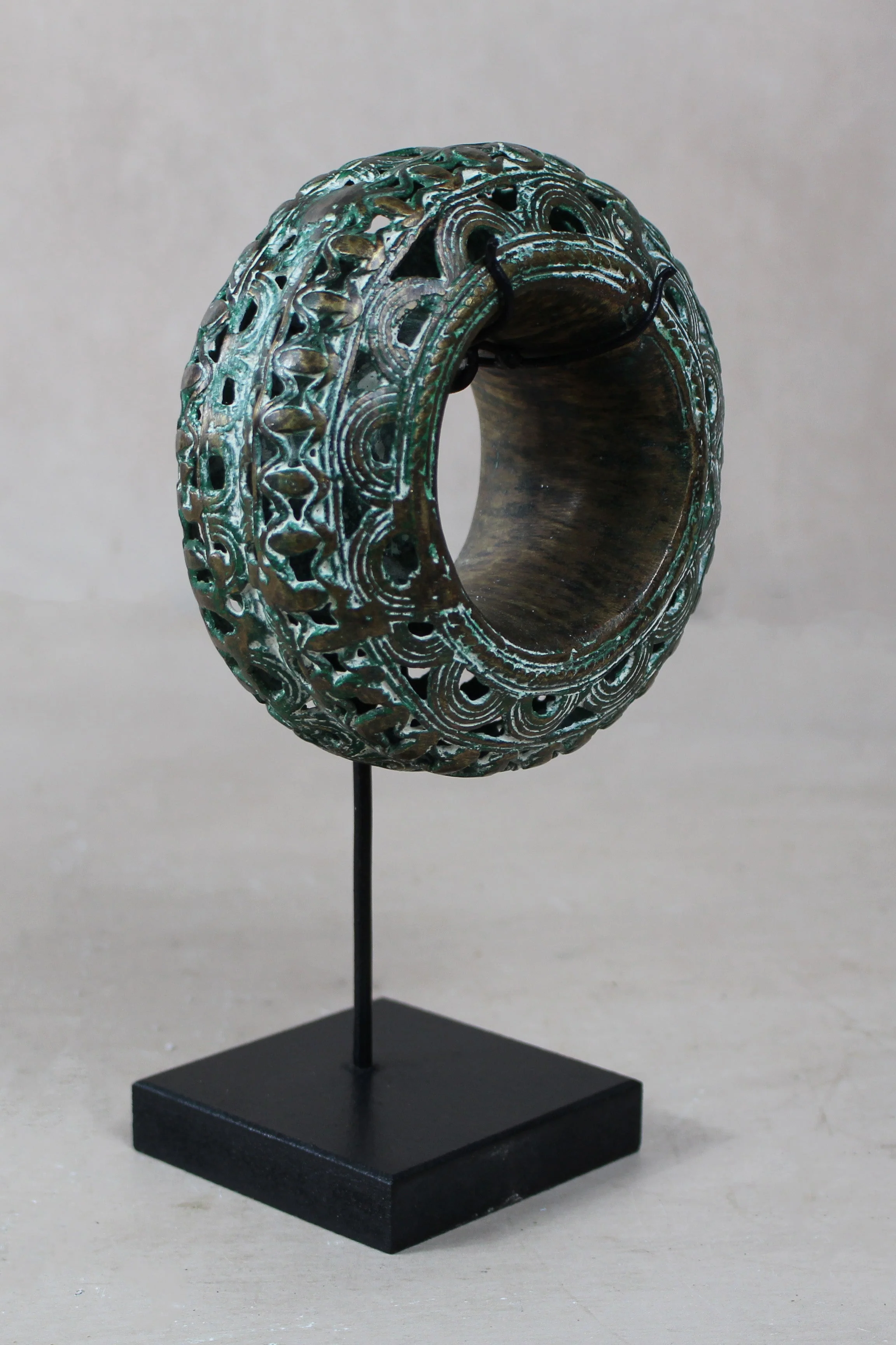 Benin Bronze Bangle - 207.4 - Image 3