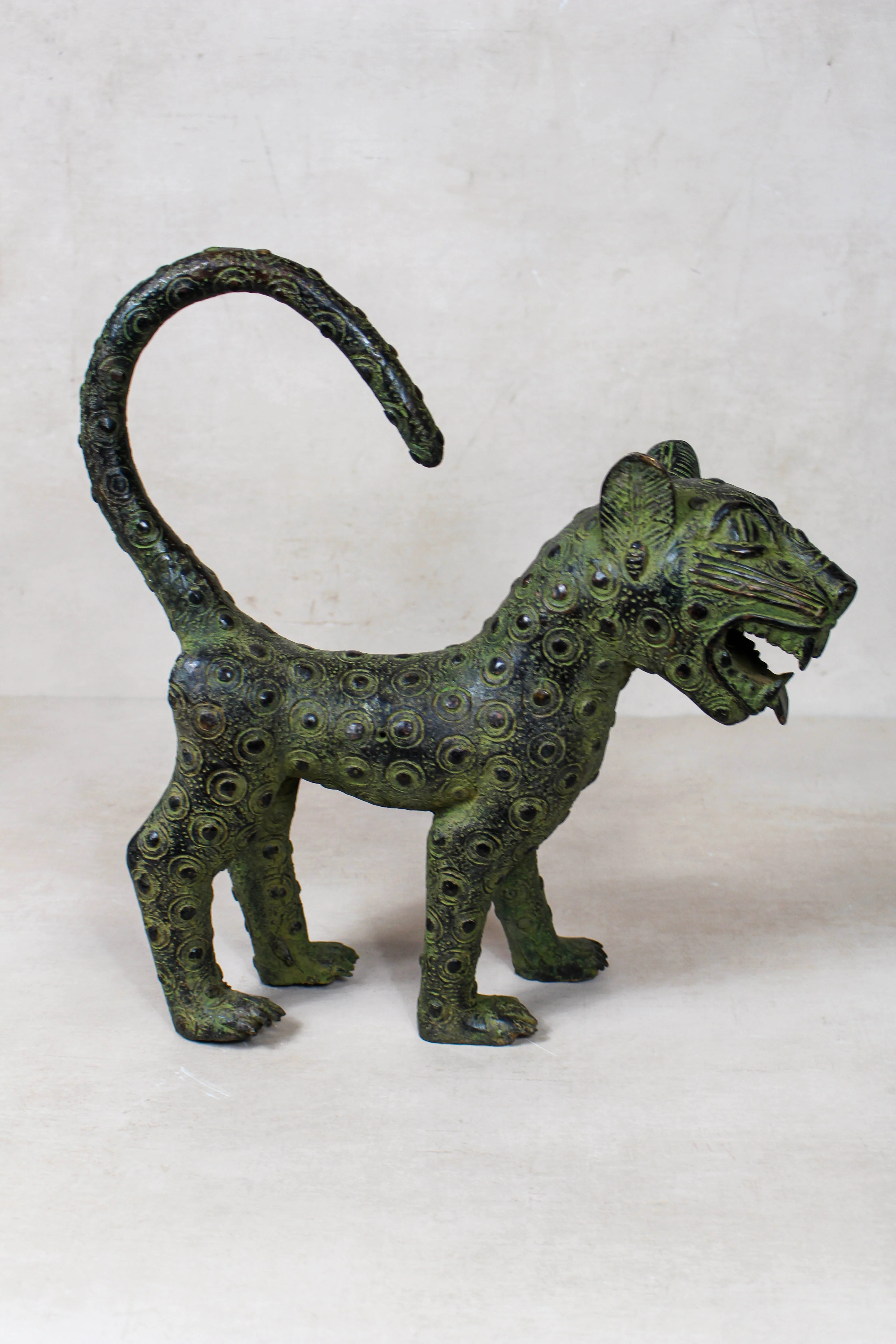 Benin Leopard sculpture - Bronze Large 107.2 - Image 4