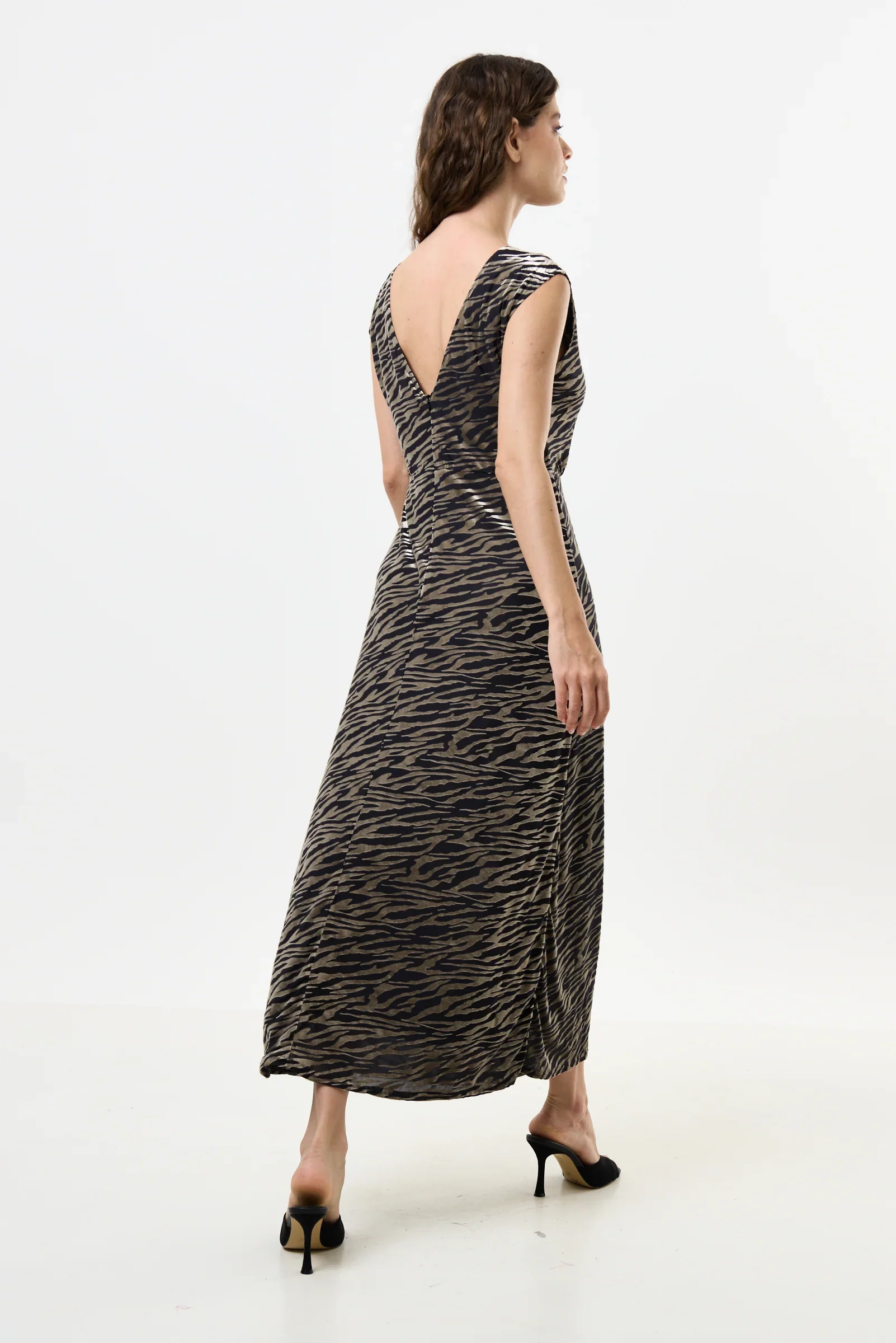 Beyla Zebra Devorie V-Back Midaxi Dress - Image 2