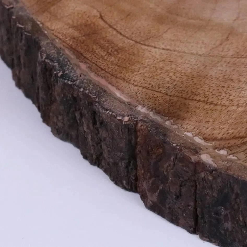 Bhimra Round Wooden Chopping Board Bark Edge 42cm - Image 5