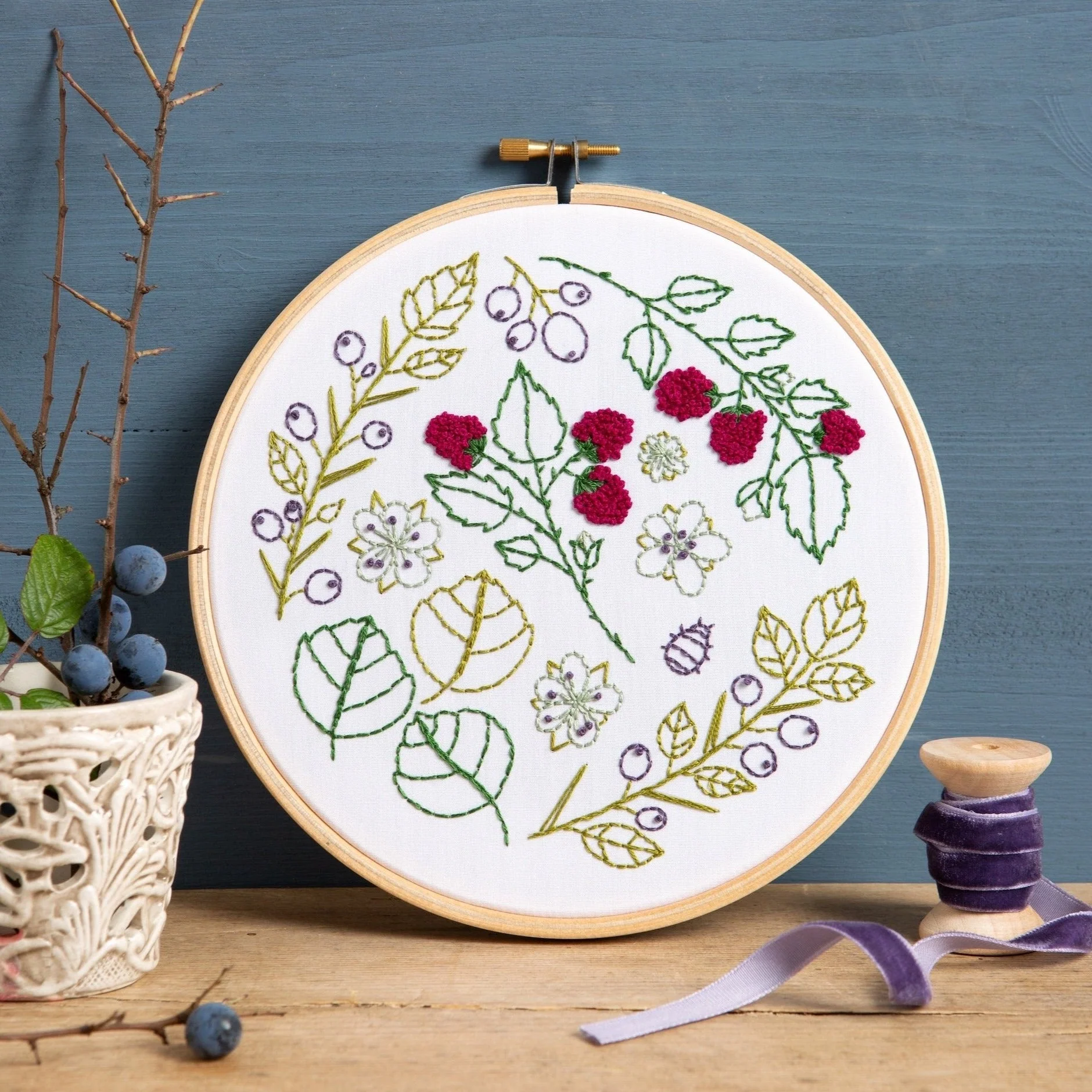 'Blackthorn Bramble' Hedgerow Embroidery Kit for Beginners - Image 3