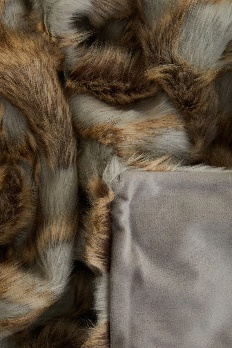 Bosie Lamina Grey And Natural Fur Throw - Image 13