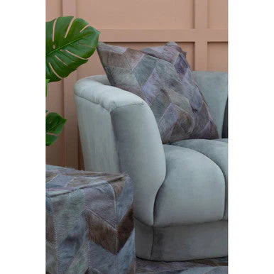 Bosie Safira Grey Chevron Hair on Leather Patchwork Cushion - Image 6