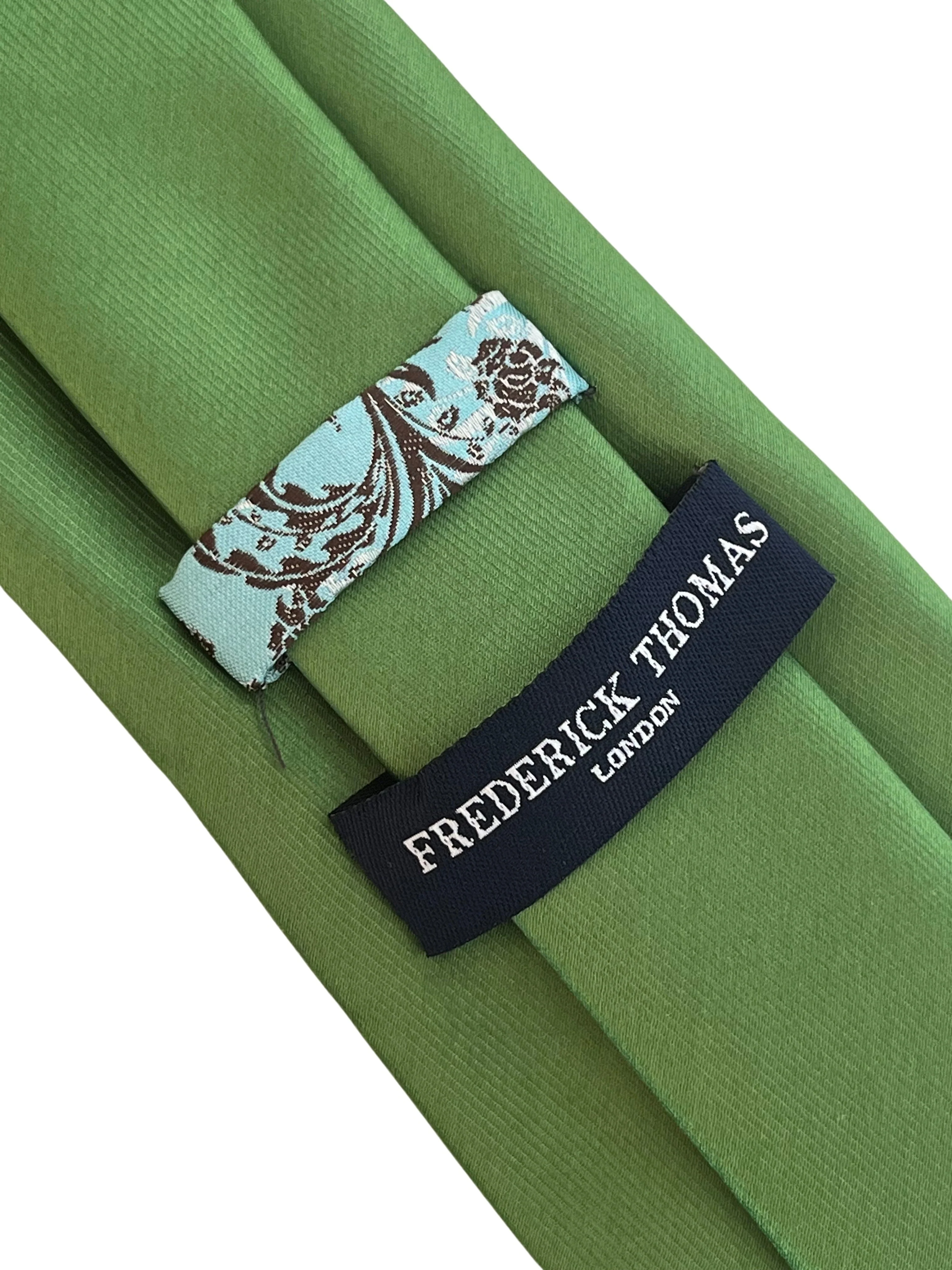 Bright, grass, leaf, lime green plain classic tie - Image 3