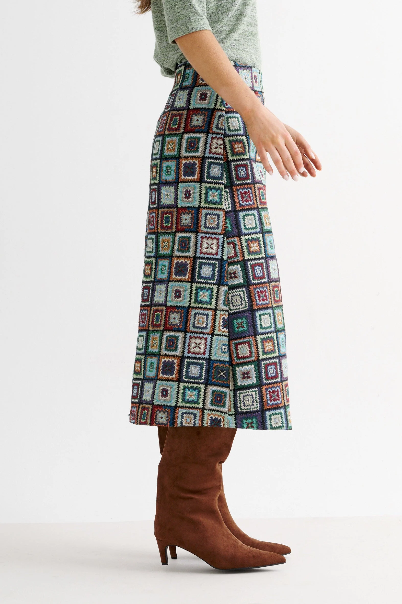 Buffy 70's Patch Jacquard Midi Skirt - Image 3