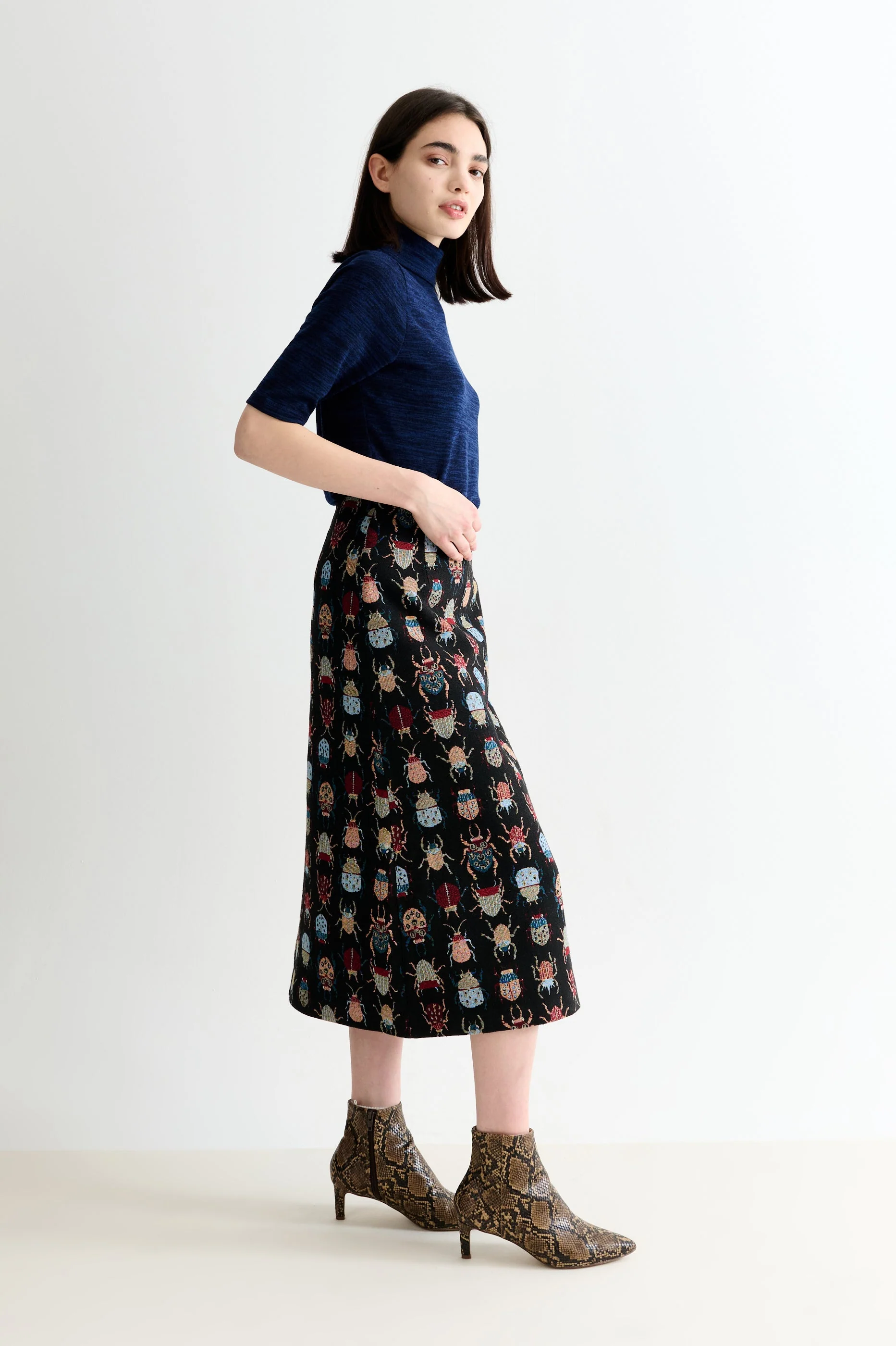 Buffy Beetlejuice Jacquard Midi Skirt – Multicoloured - Image 3