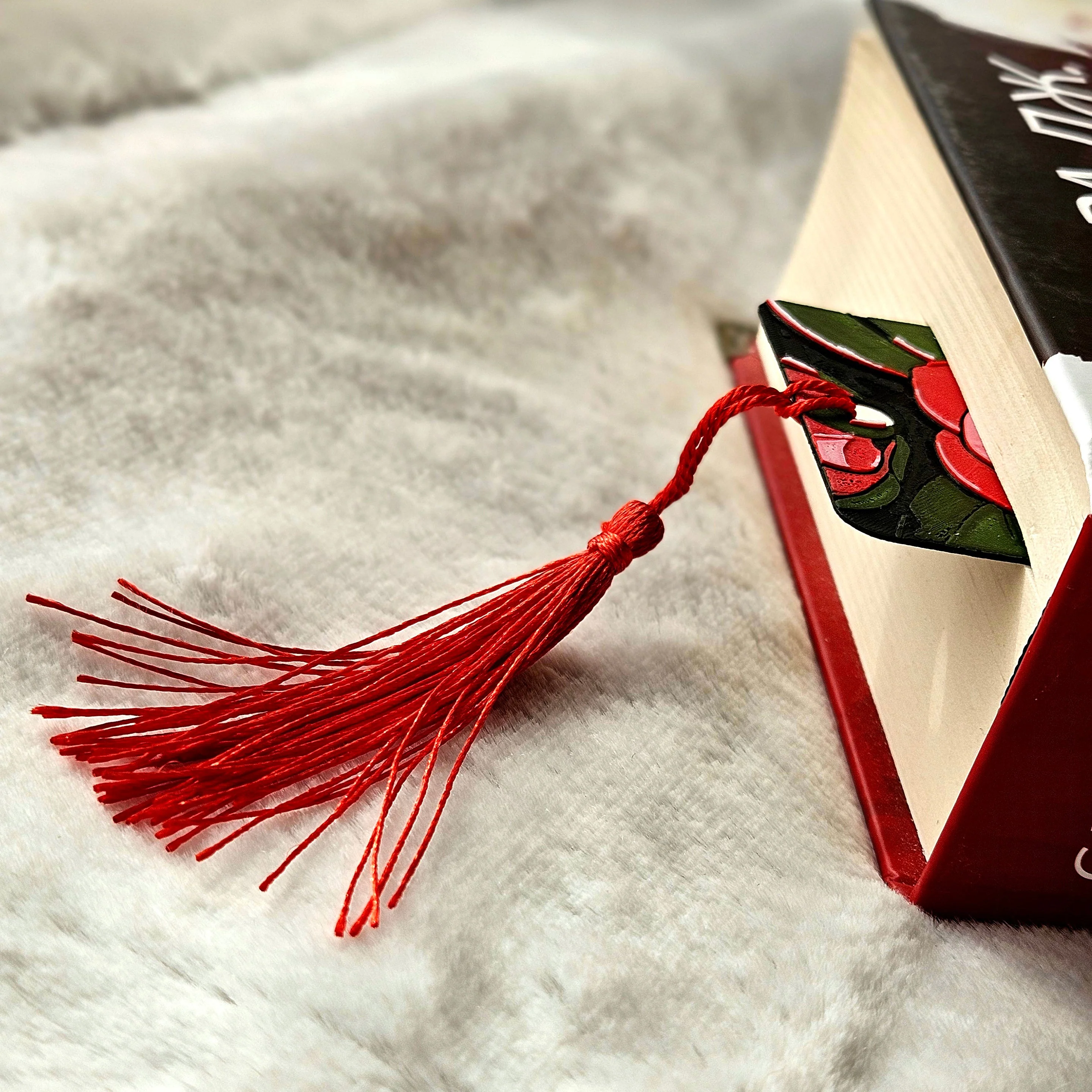 Camellia Whispers Bookmark – 3D Printed Floral Bookmark with Holographic Back & Handmade Tassel - Image 4