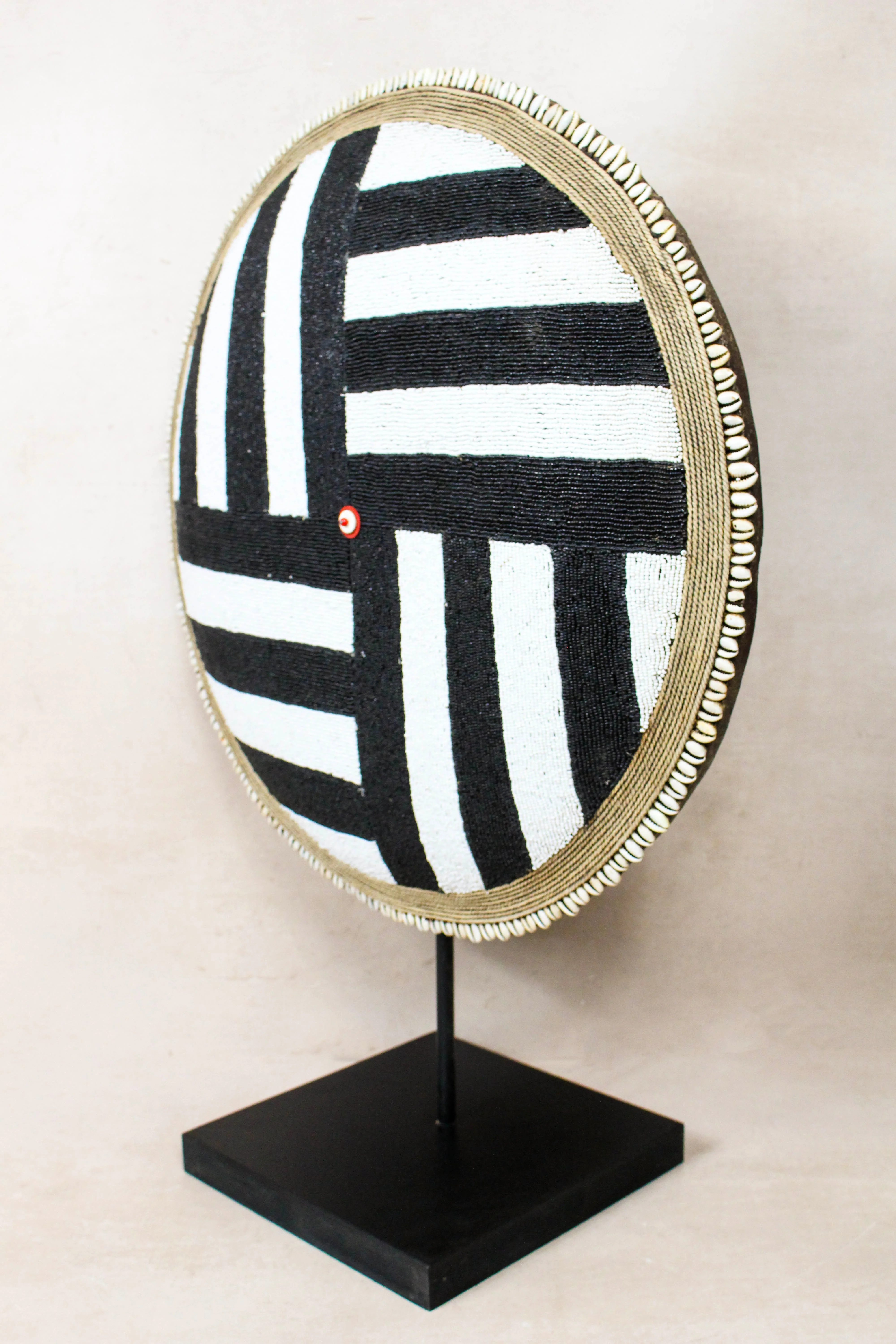 Cameroon Beaded Shield - 66.1 - Image 2