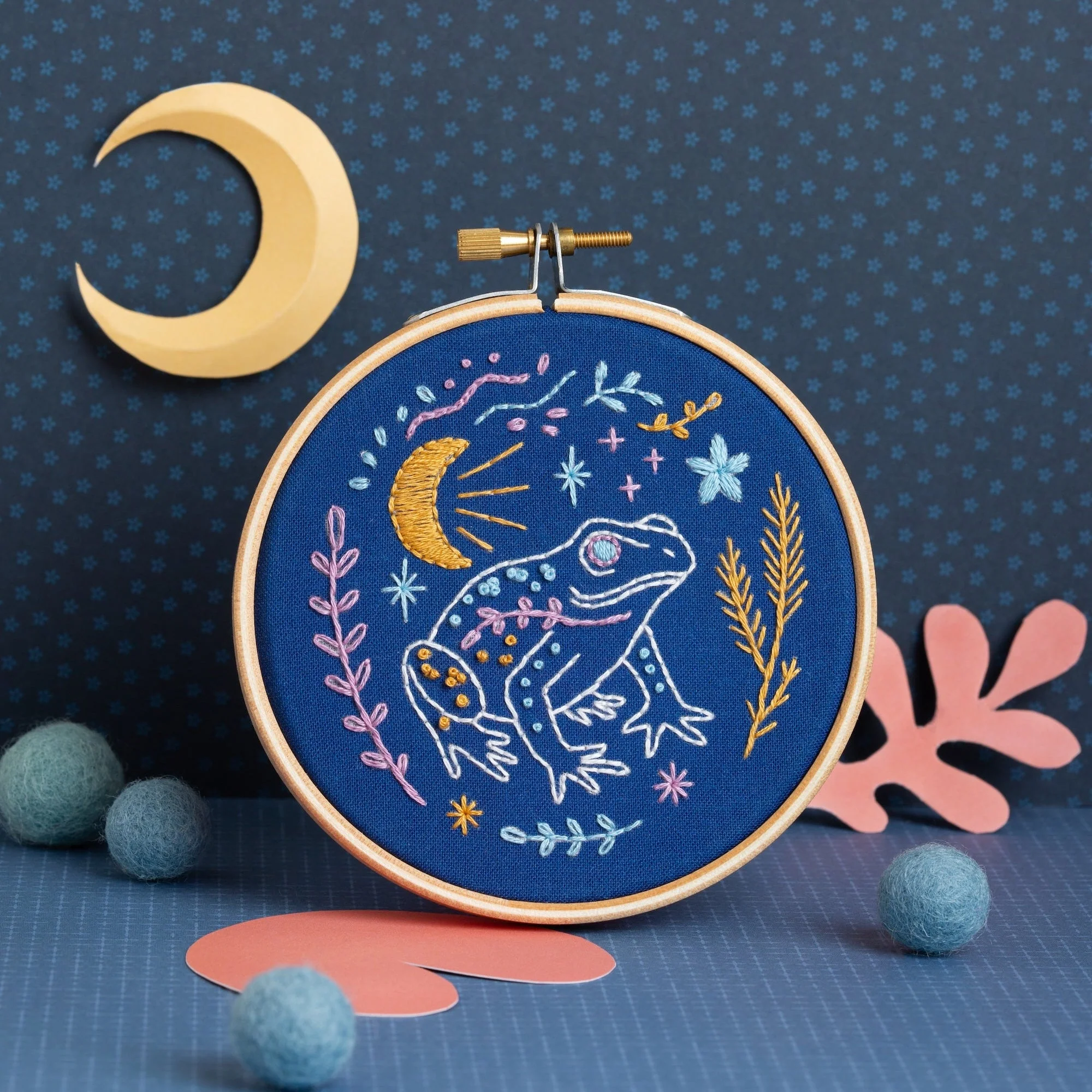'Celestial Frog' Moon and Stars Mini Embroidery Kit for Beginners - Image 3