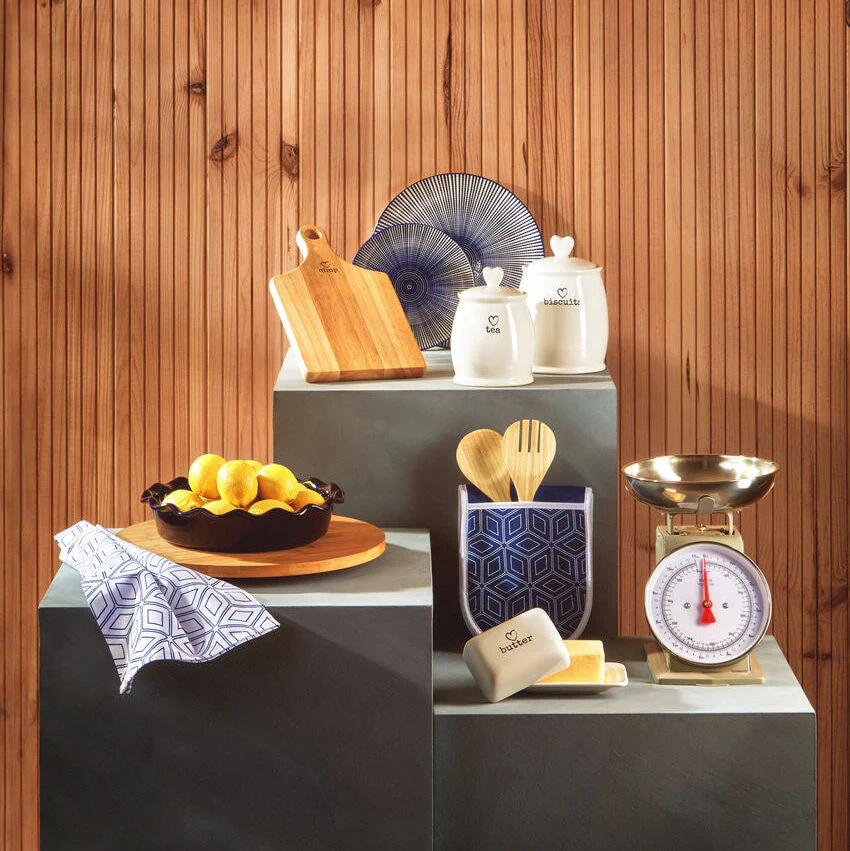 Charm Paddle Small Chopping And Serving Board - Image 3