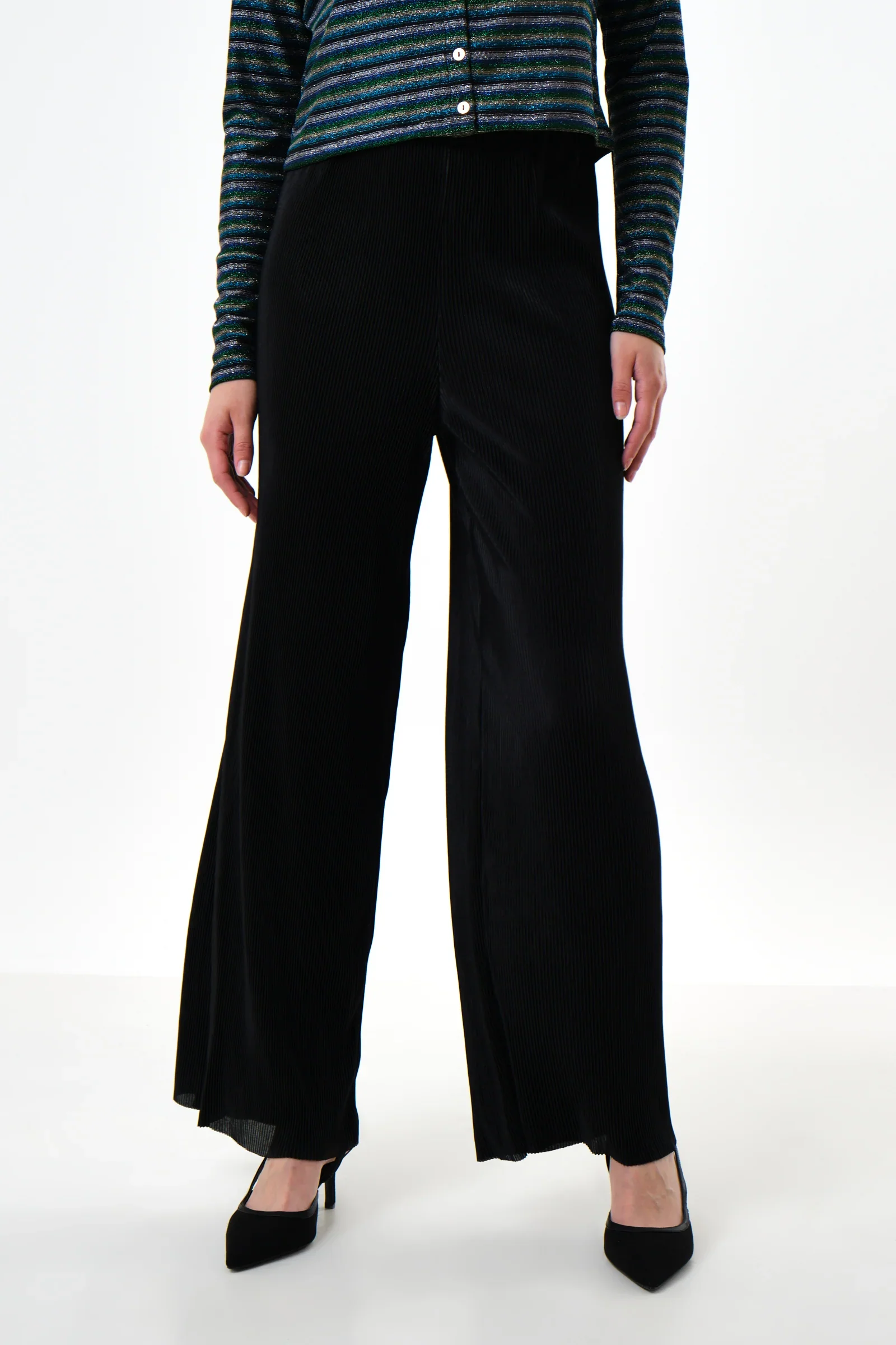 Clothide Pleated Wide Leg Trousers - Black - Image 3