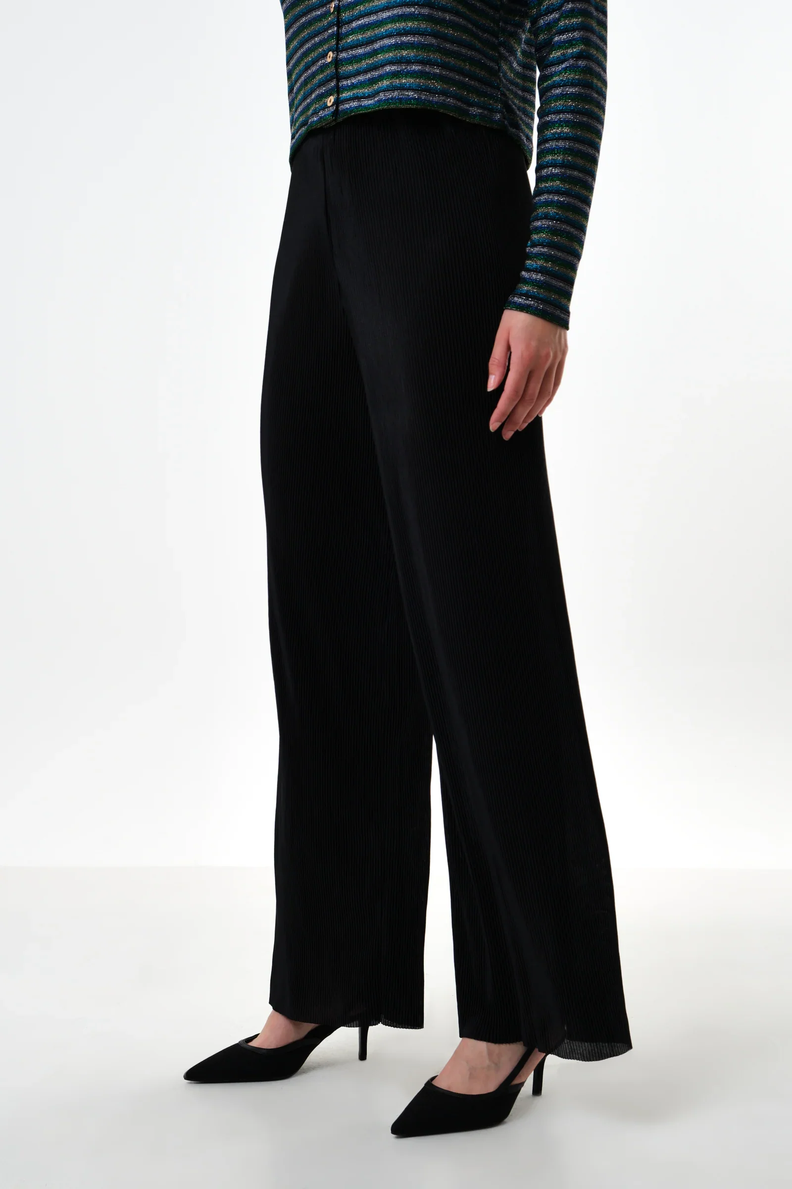 Clothide Pleated Wide Leg Trousers - Black - Image 4
