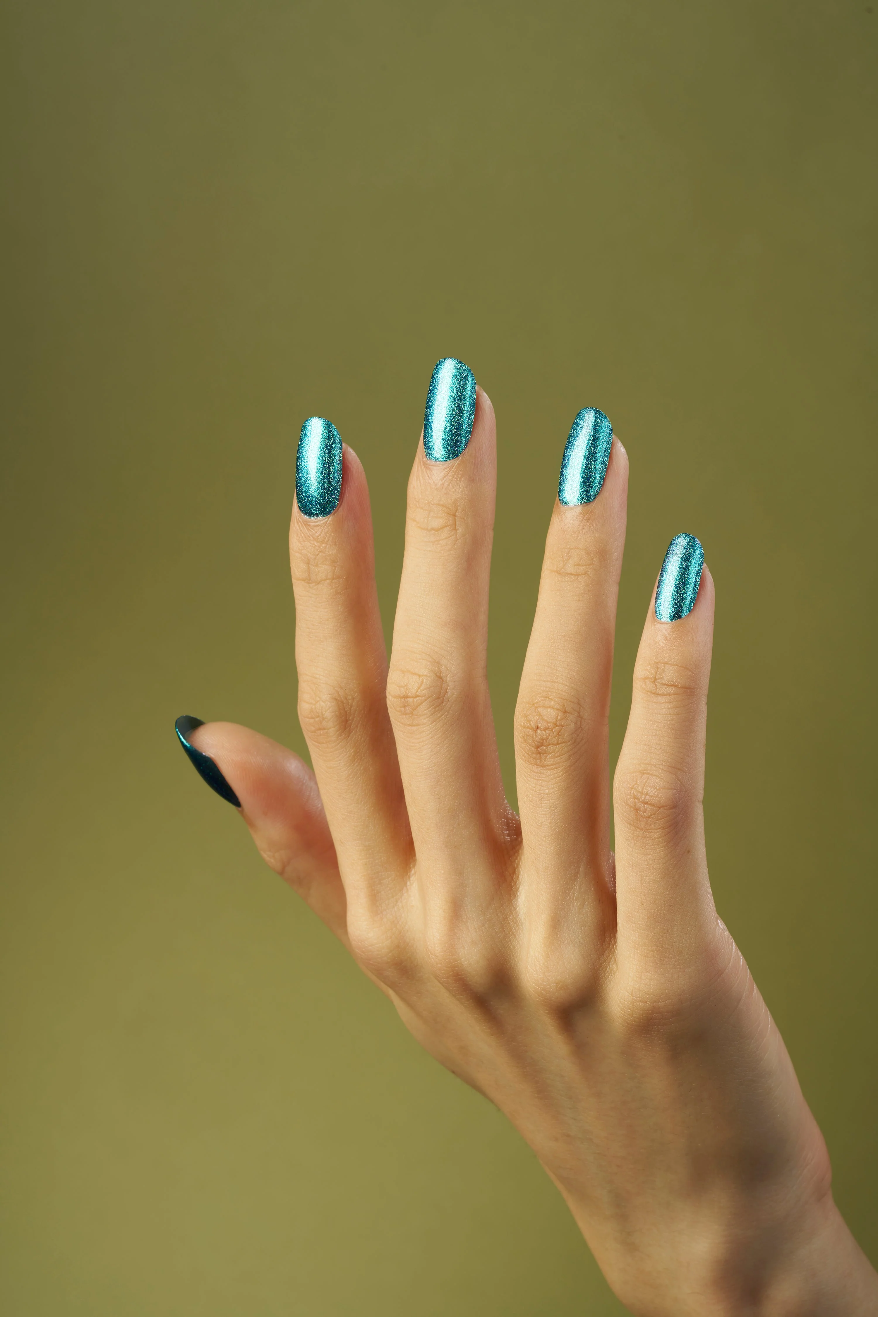 CND™ Vinylux™ Teal-Tricity 15ml - Image 4