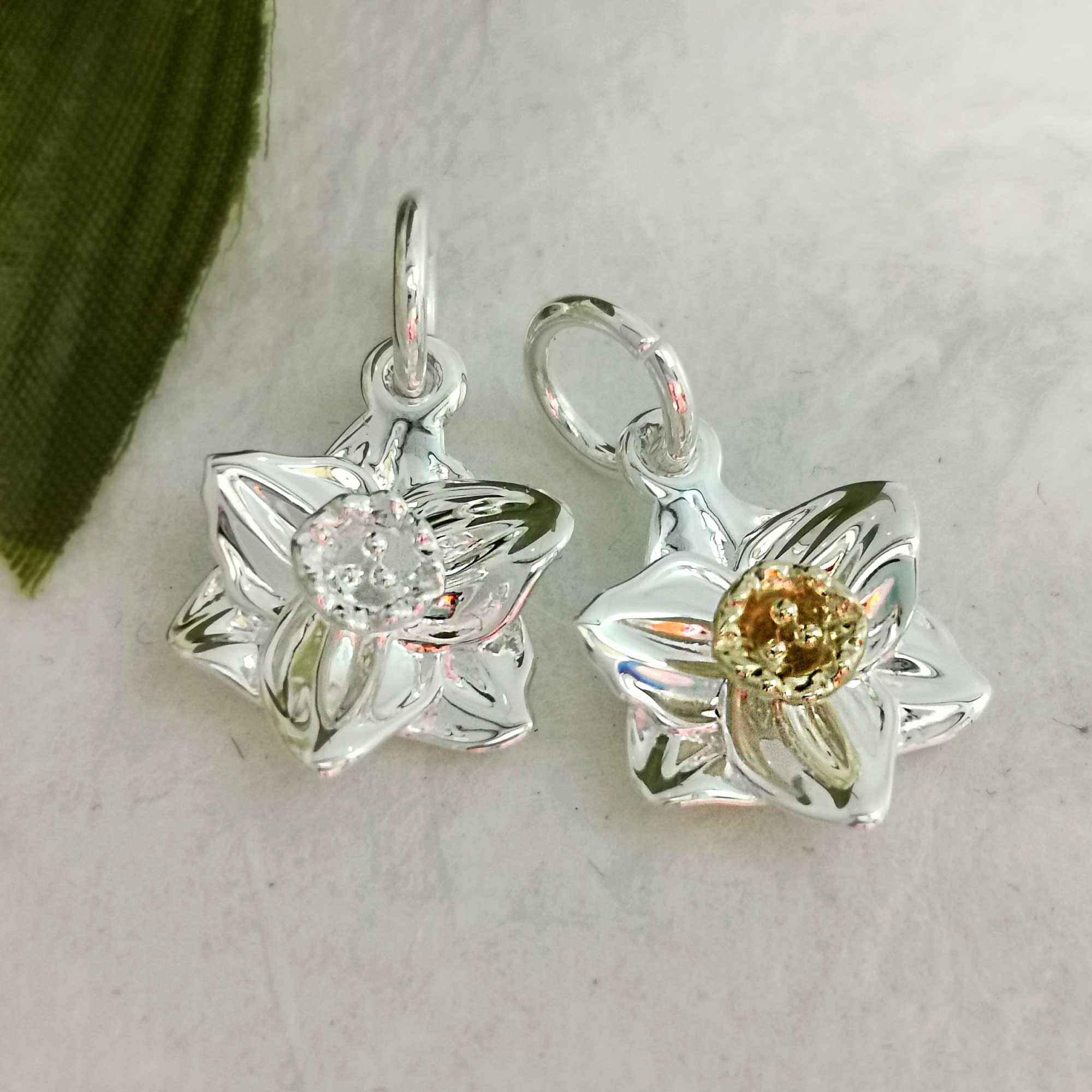 Daffodil Flower Silver Charm - Image 9