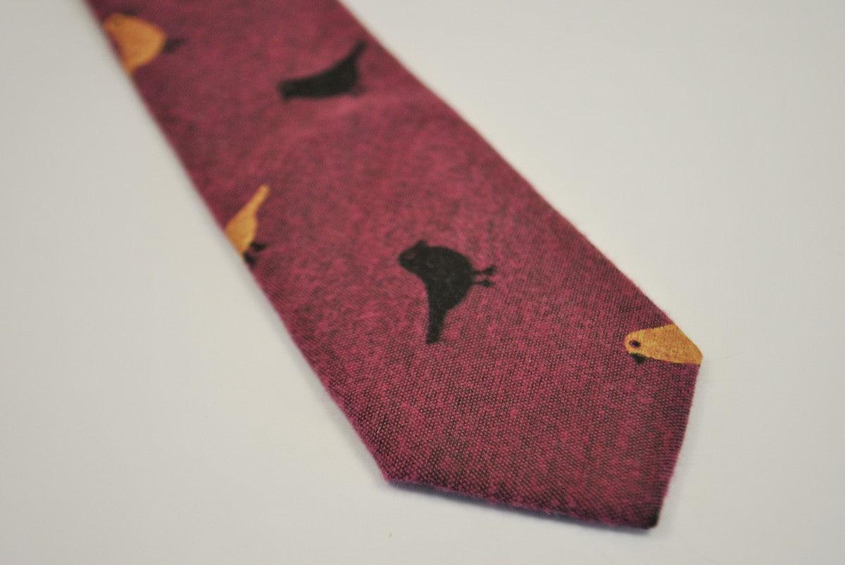 dark pink cotton tie with bird design - Image 3