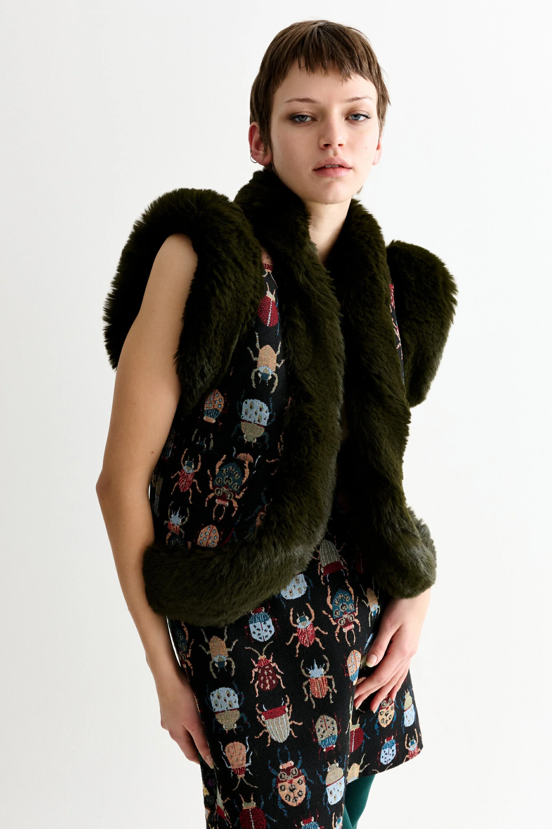 Dominica Beetlejuice Jacquard Faux Fur Trimmed Waistcoat - Image 4