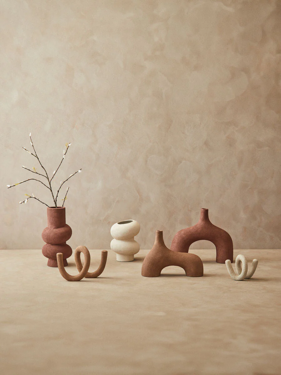 Dunas Small Textured Beige Abstract Vase - Image 7