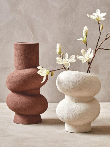 Dunas Small Textured White Bubble Vase - Image 4
