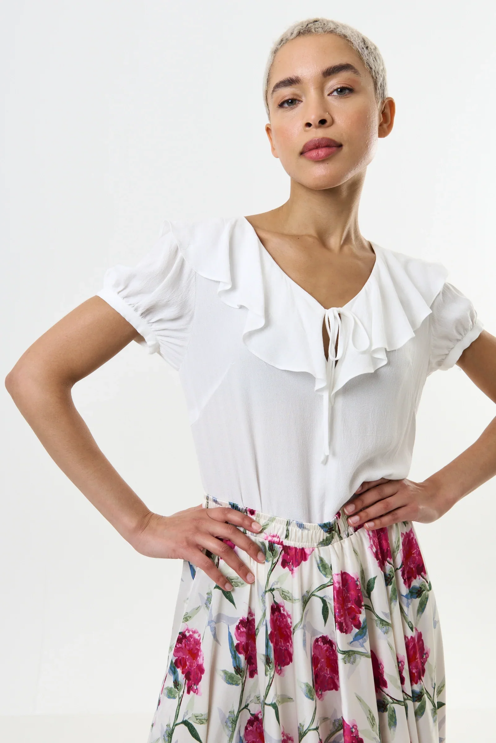 Eloise Moss Crepe Frill Collar Blouse - Off White - Image 3