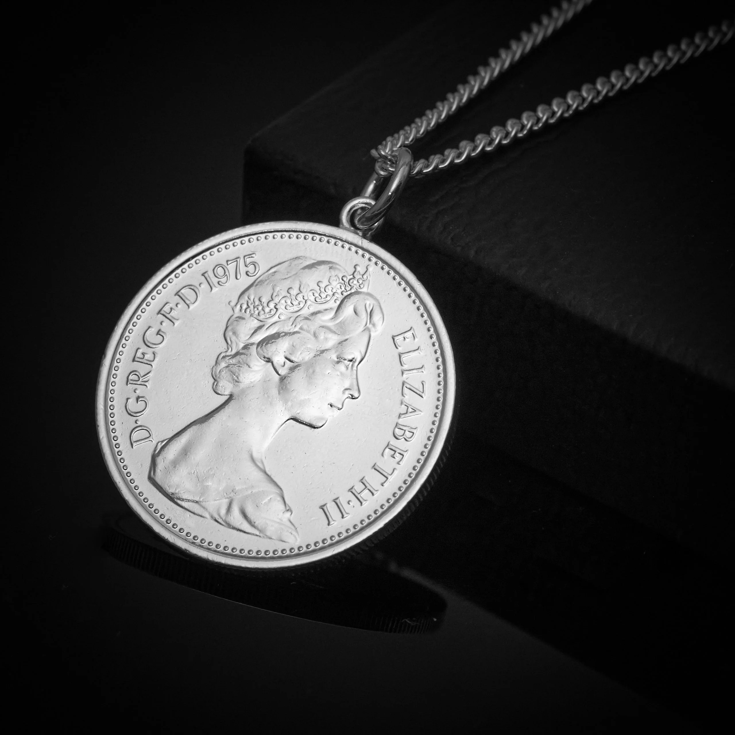 Five Pence (1968-1989) - Plated Coin Necklace - Image 2