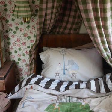 Follies in the Park - Reversible Beding Bundle - Image 7