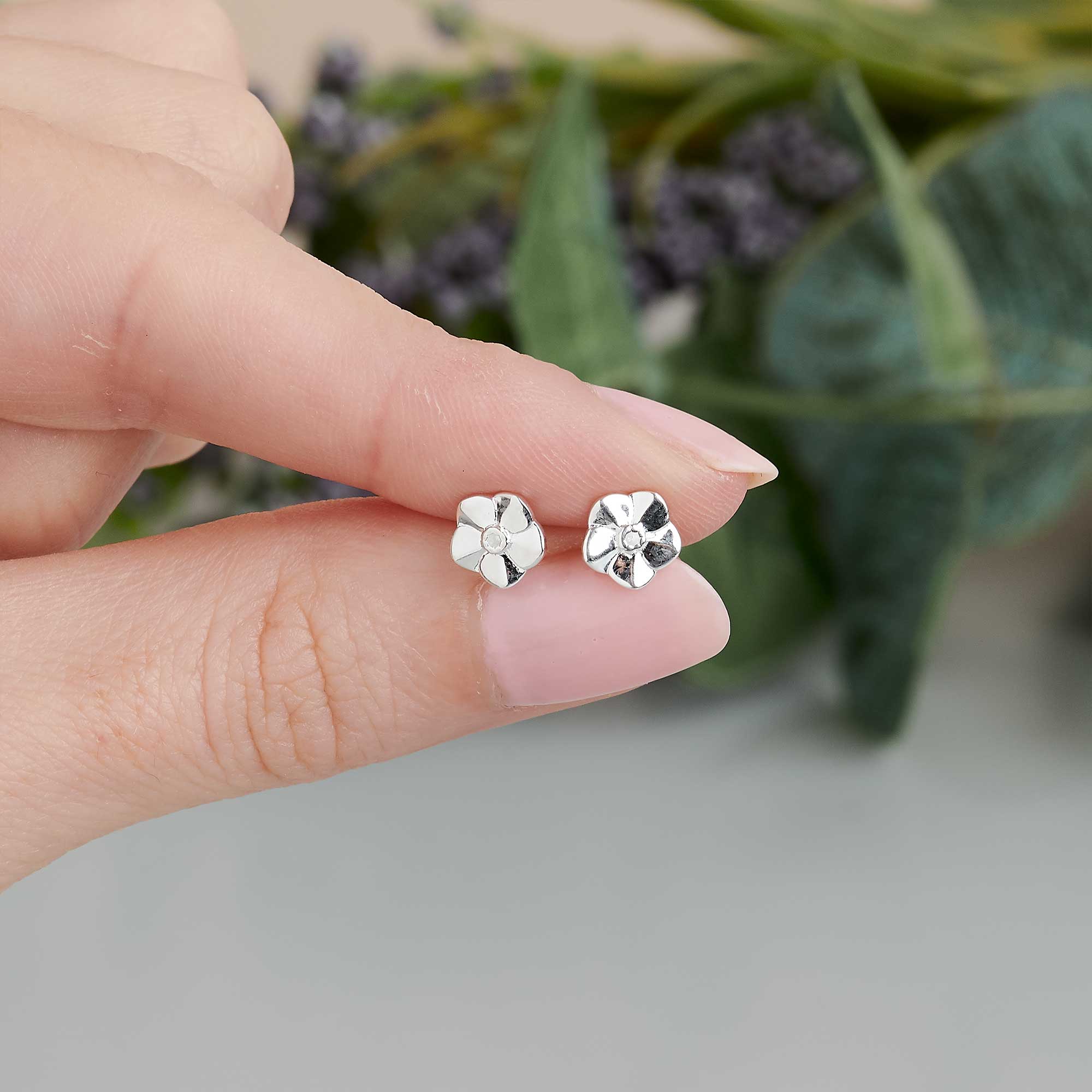 Forget-Me-Not Tiny Silver Stud Earrings - Image 3