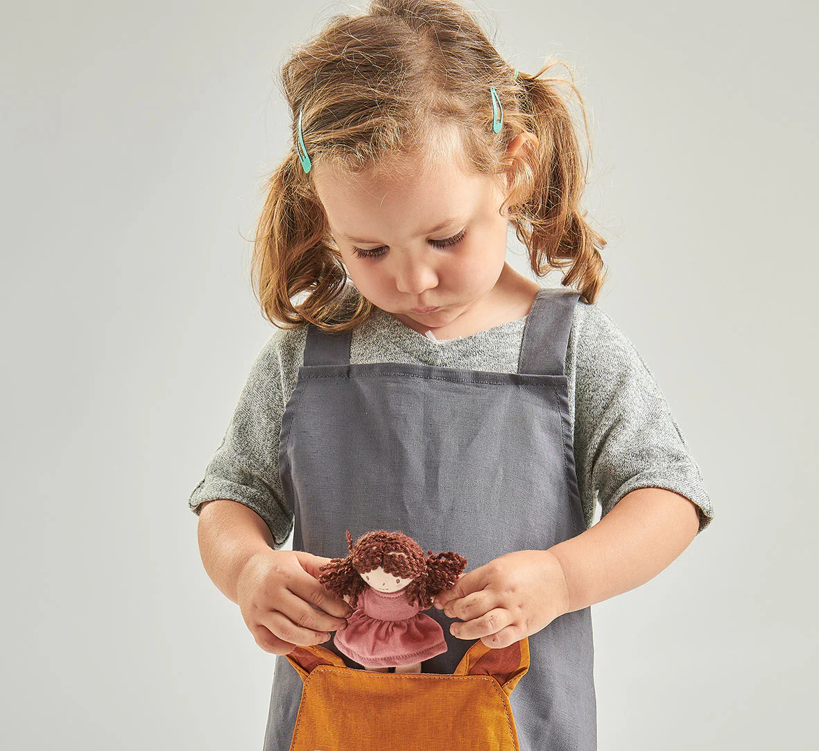 Fox Linen Apron - Image 5