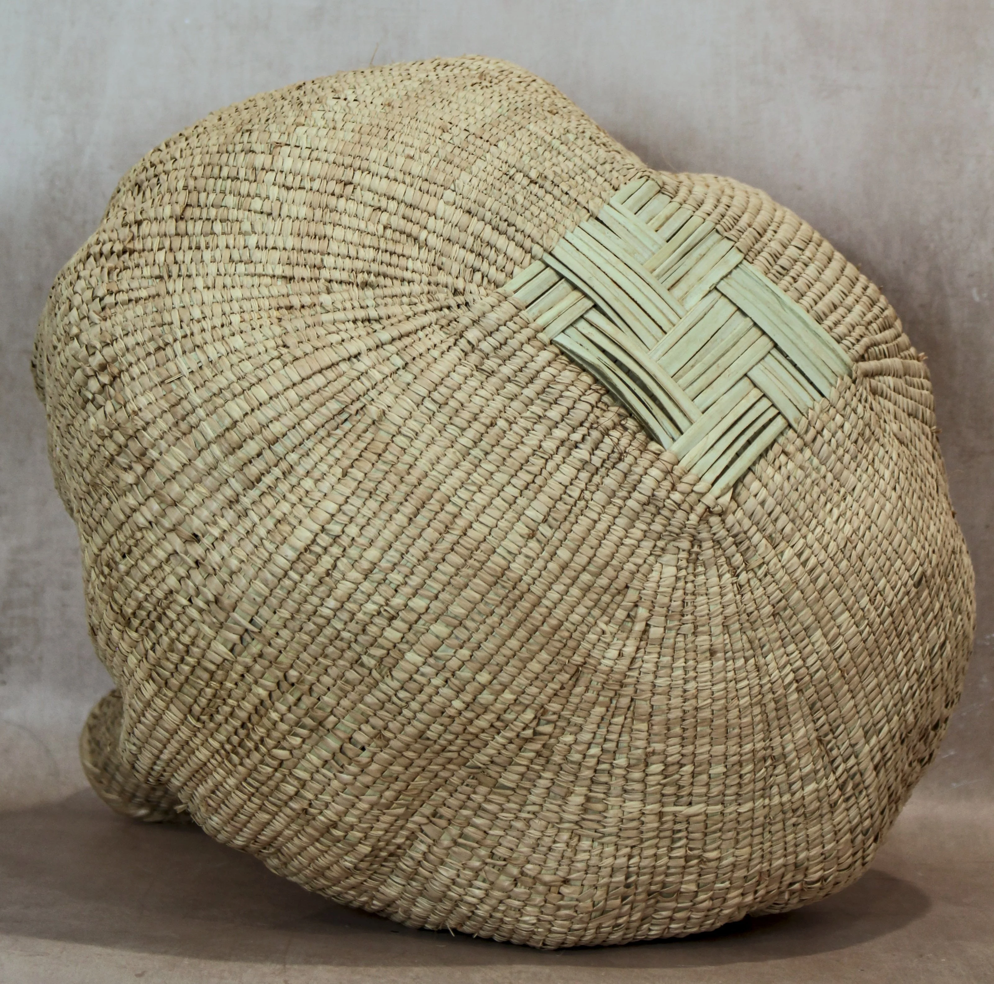 Garlic Gourd woven basket - Zimbabwe - 126.3 - Image 3