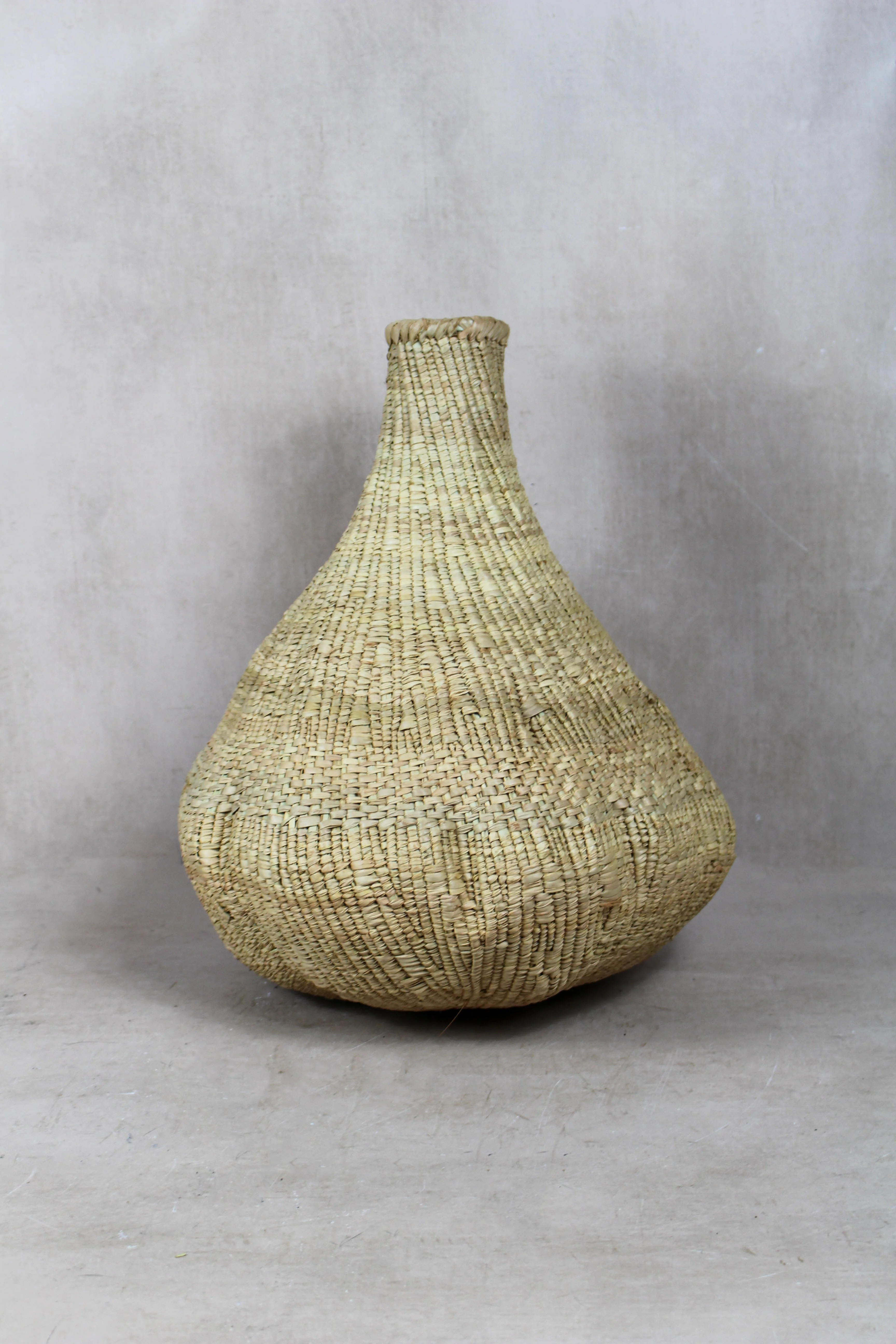 Garlic Gourd woven basket - Zimbabwe - 18.10 - Image 3
