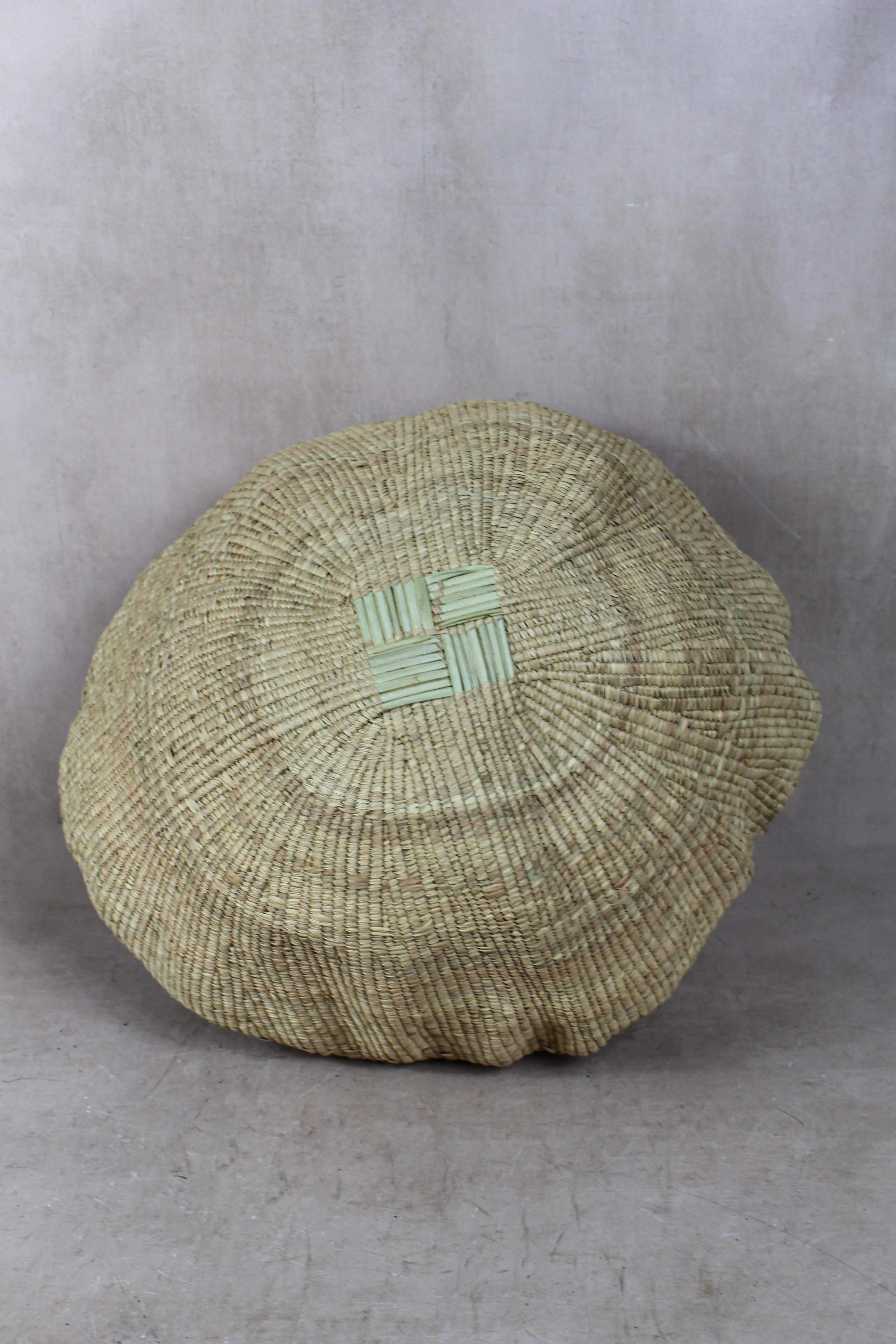 Garlic Gourd woven basket - Zimbabwe - 18.17 - Image 4