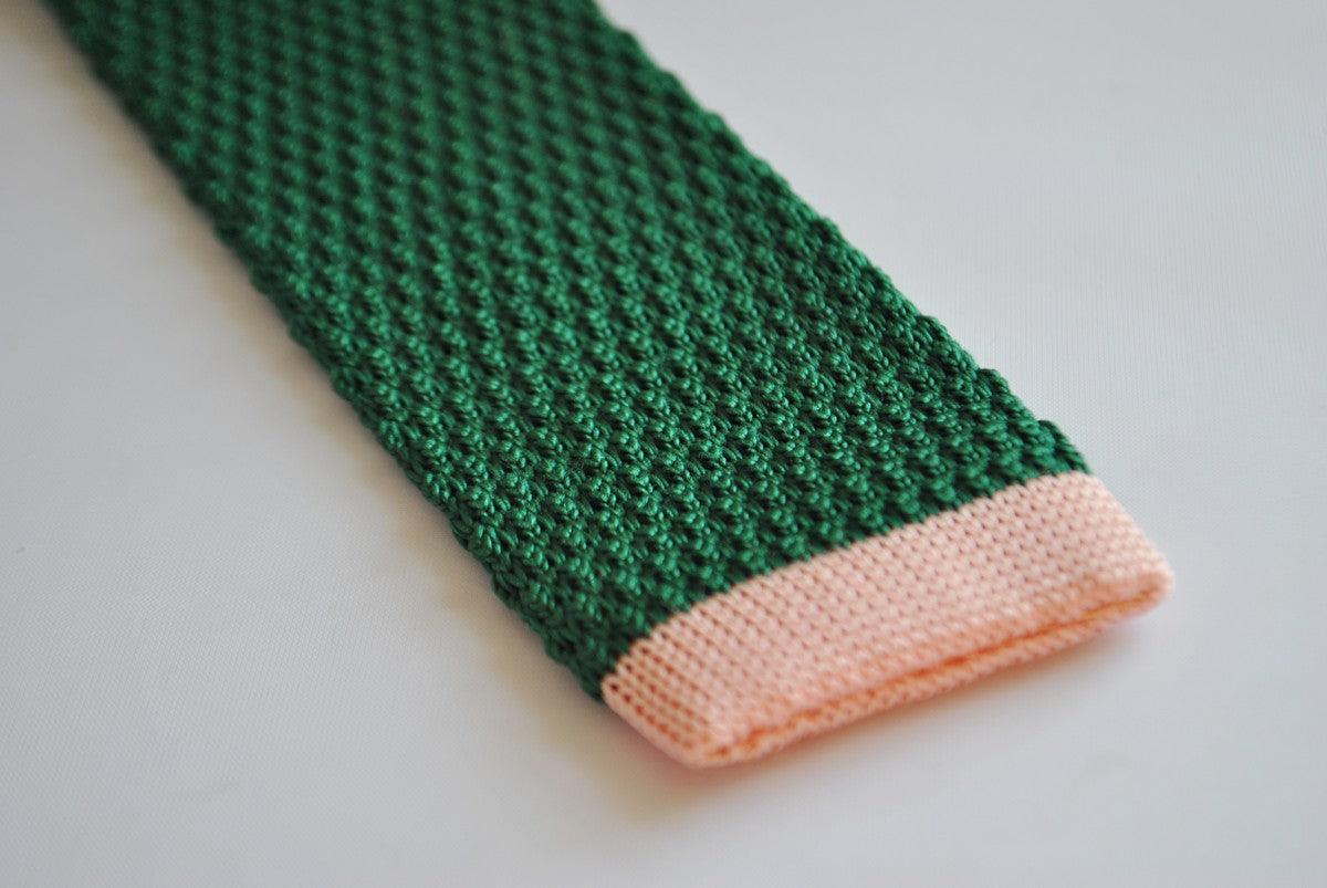 green skinny knitted tie with pink tip - Image 3
