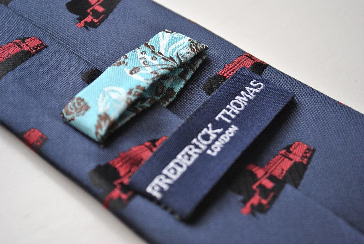 grey/blue tie with train design - Image 4