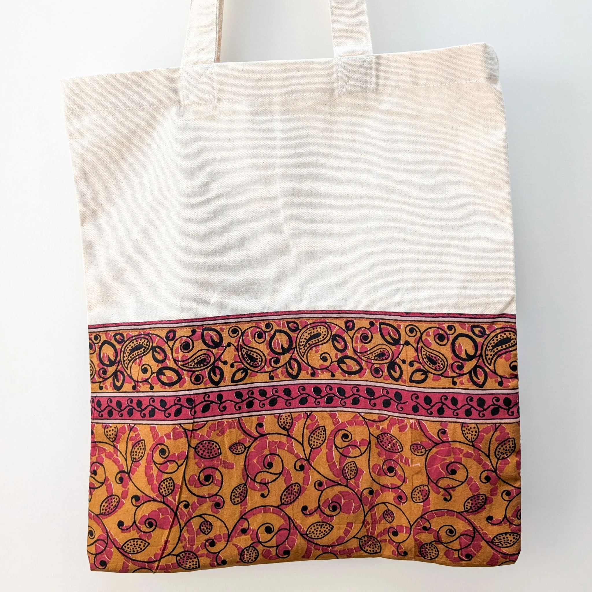 Half sari, half cotton tote bag, ethically handmade in India - Image 3