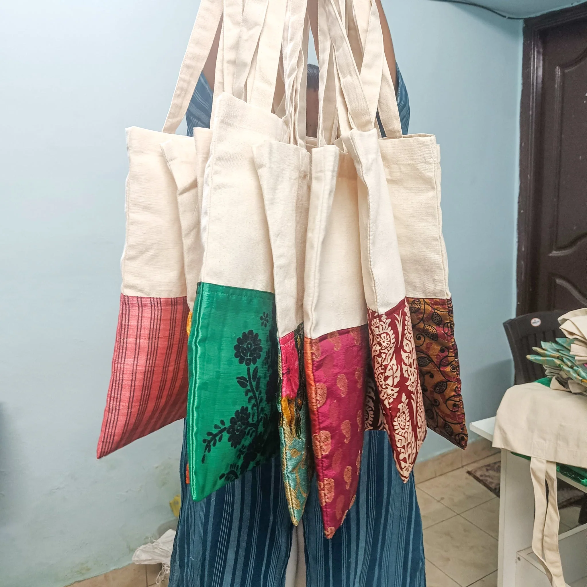 Half sari, half cotton tote bag, ethically handmade in India - Image 8