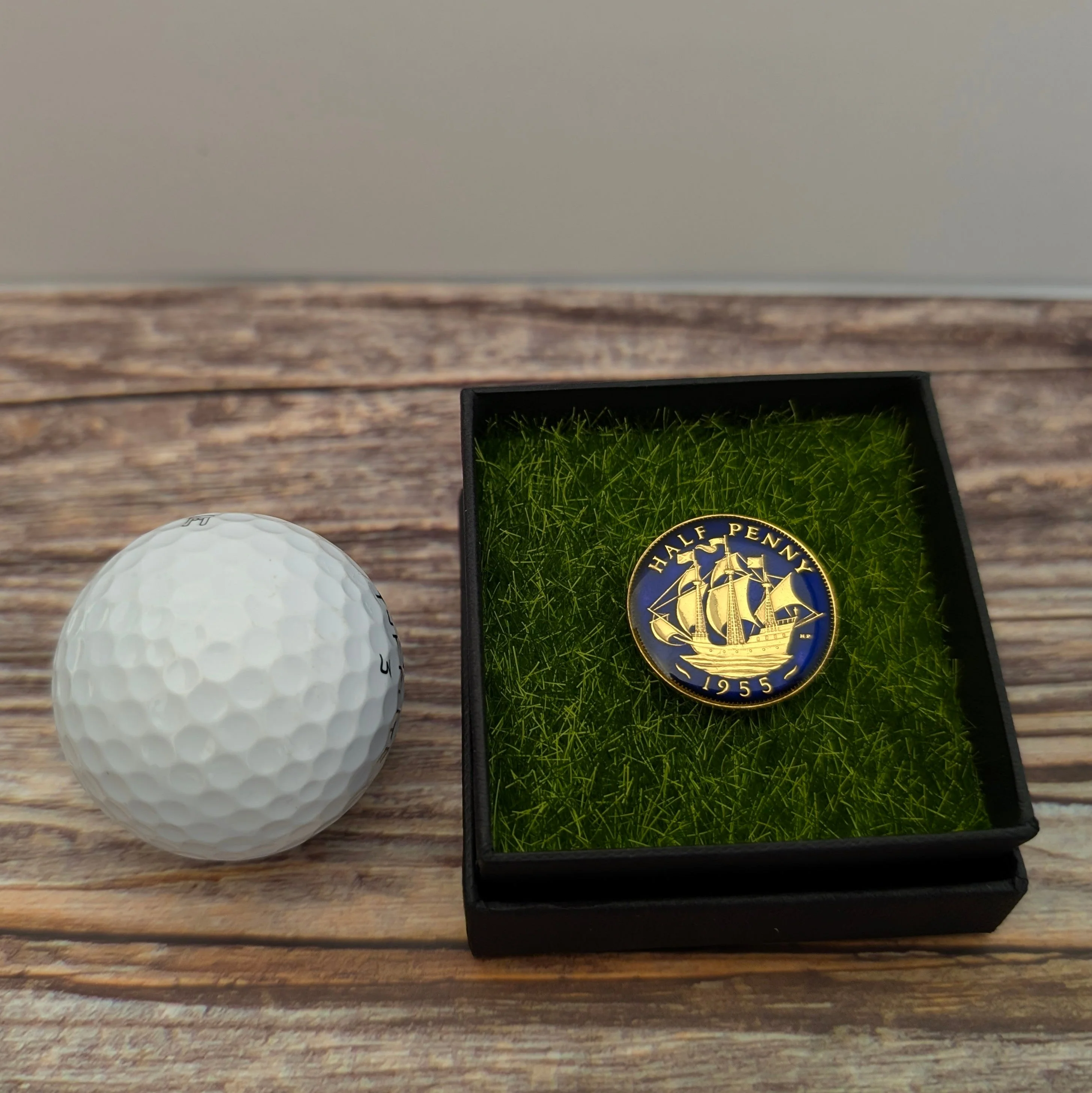Halfpenny (1937-1967) - Enamelled Coin Golf Ball Marker - Image 2