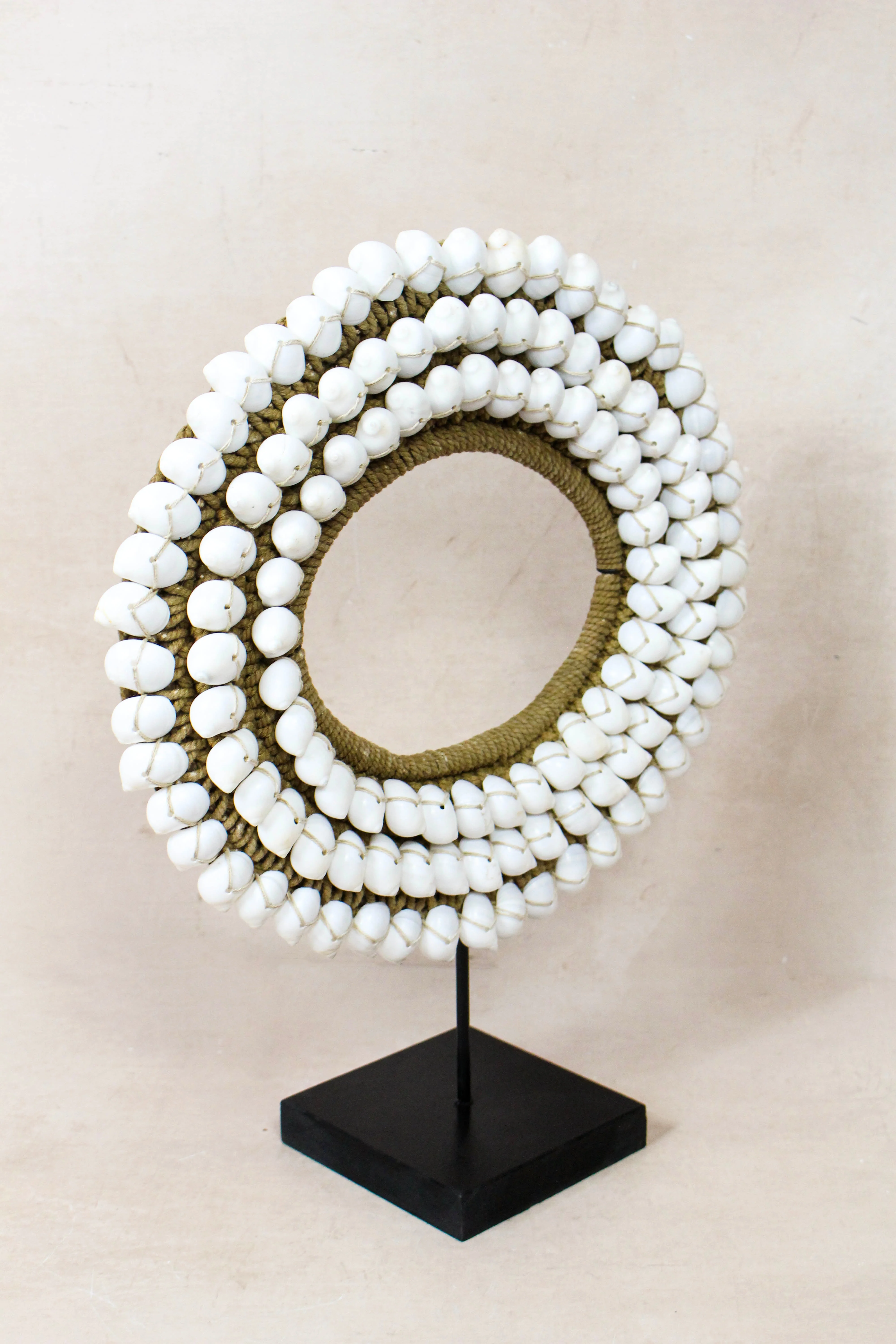 Handmade White Shell Necklace 26.3 - Image 4