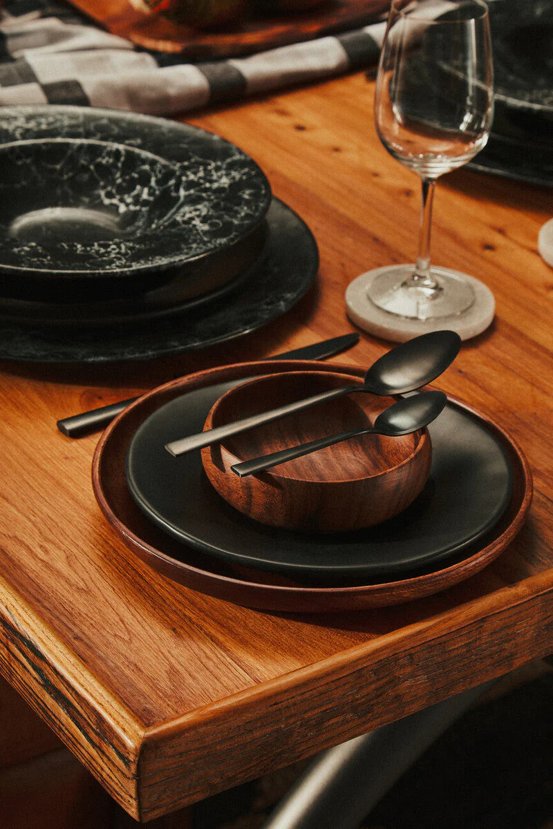 Hygge Black Stoneware Dinner Plate - Image 12
