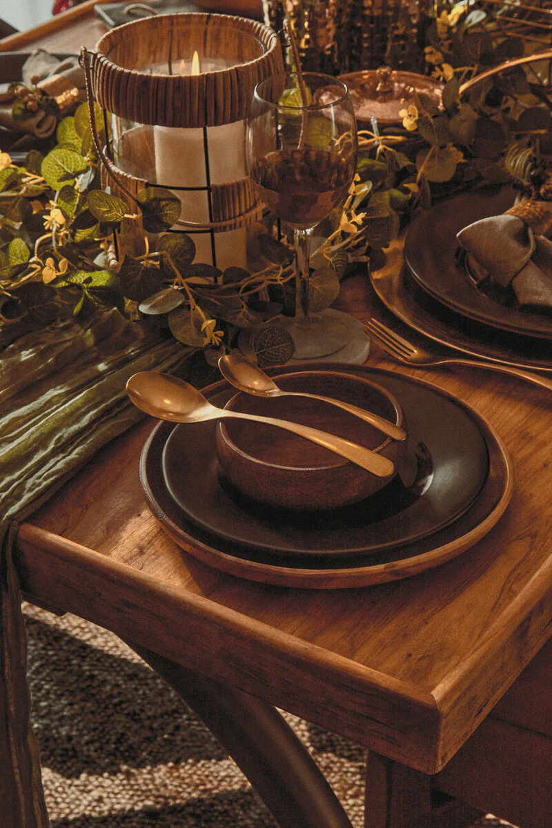 Hygge Black Stoneware Dinner Plate - Image 15