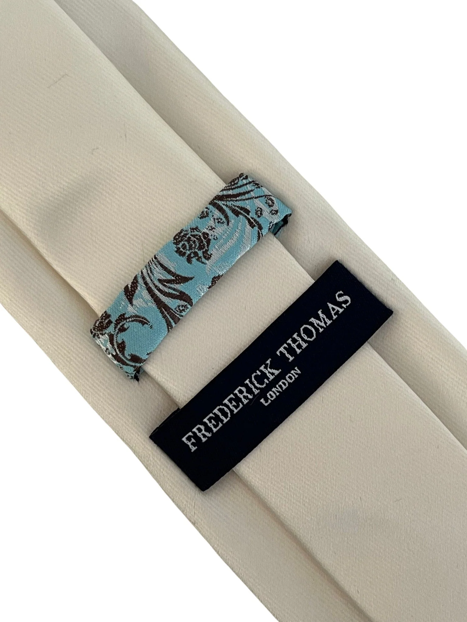 Ivory cream silky classic tie - Image 4