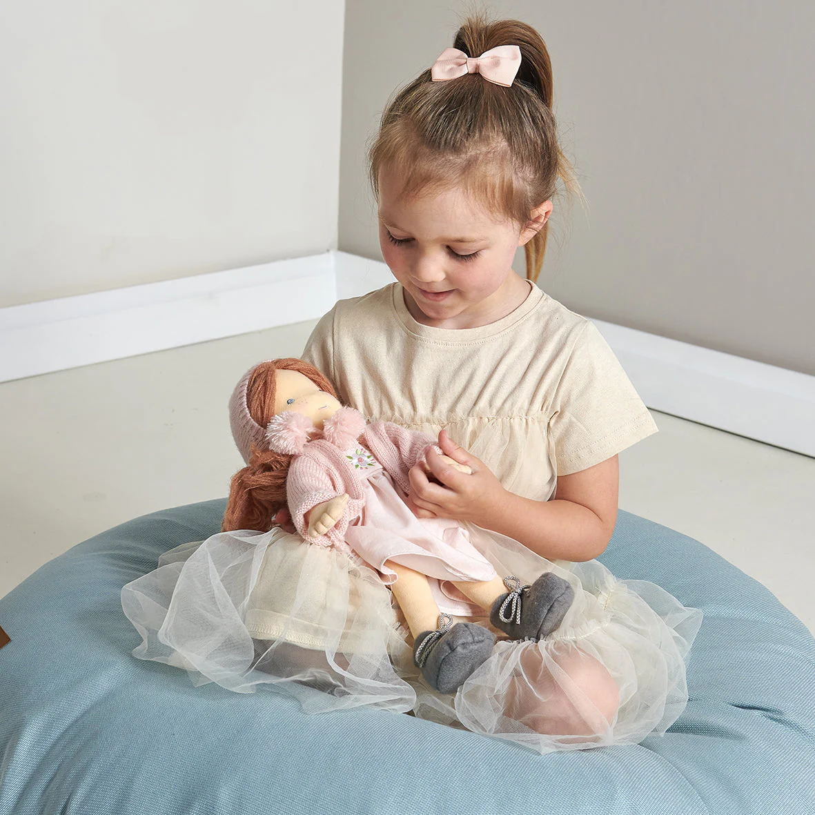 Liselie Doll - Image 5